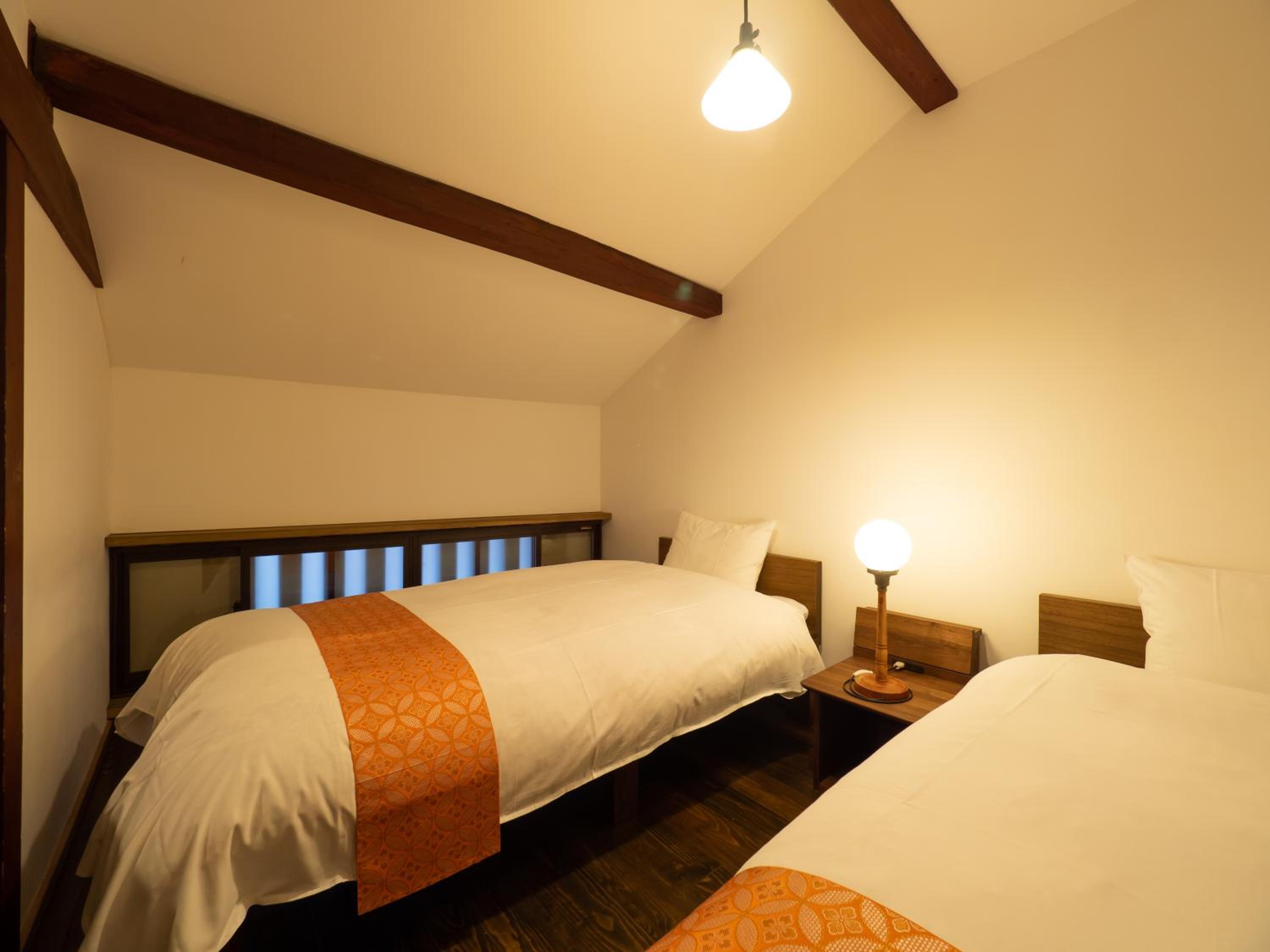 Triple Room with Shared Bathroom photo 3