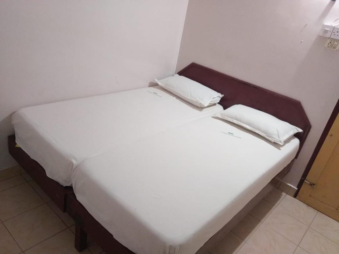 Economy Double Room photo 3
