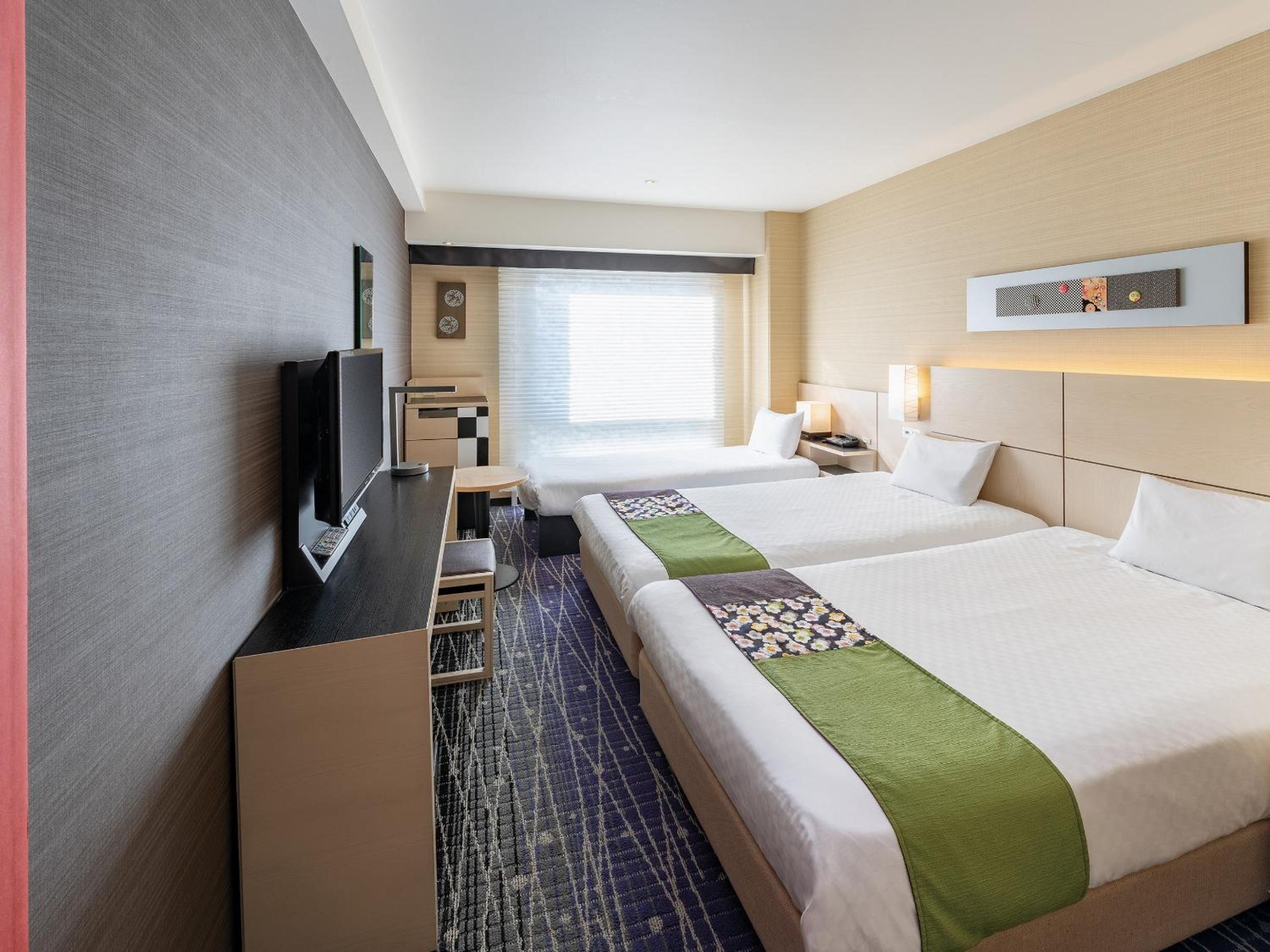 Special Offer - Moderate Twin Room with Sofa Bed - Non-Smoking photo 1