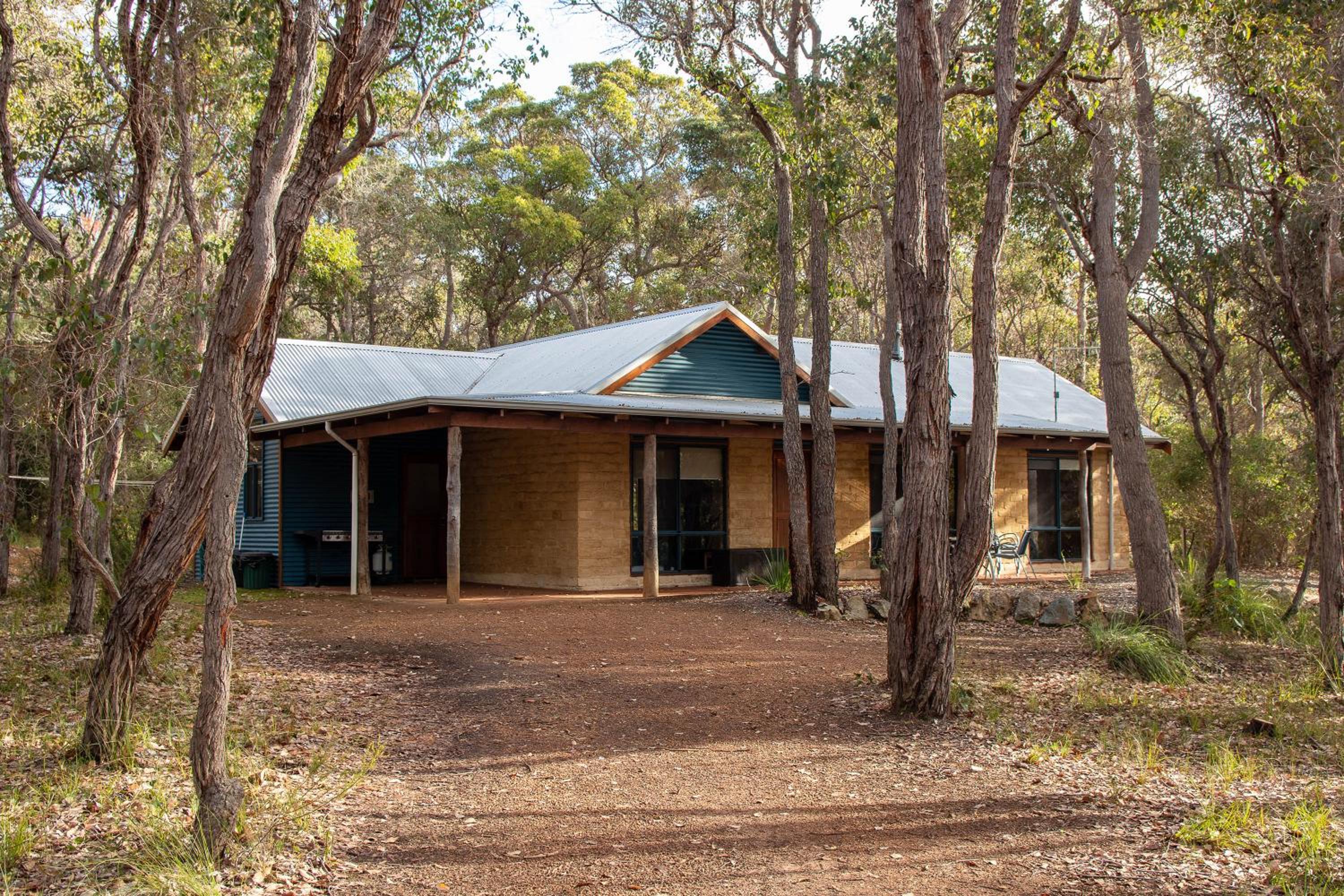 Three-Bedroom Cottage - Nautilus photo 2