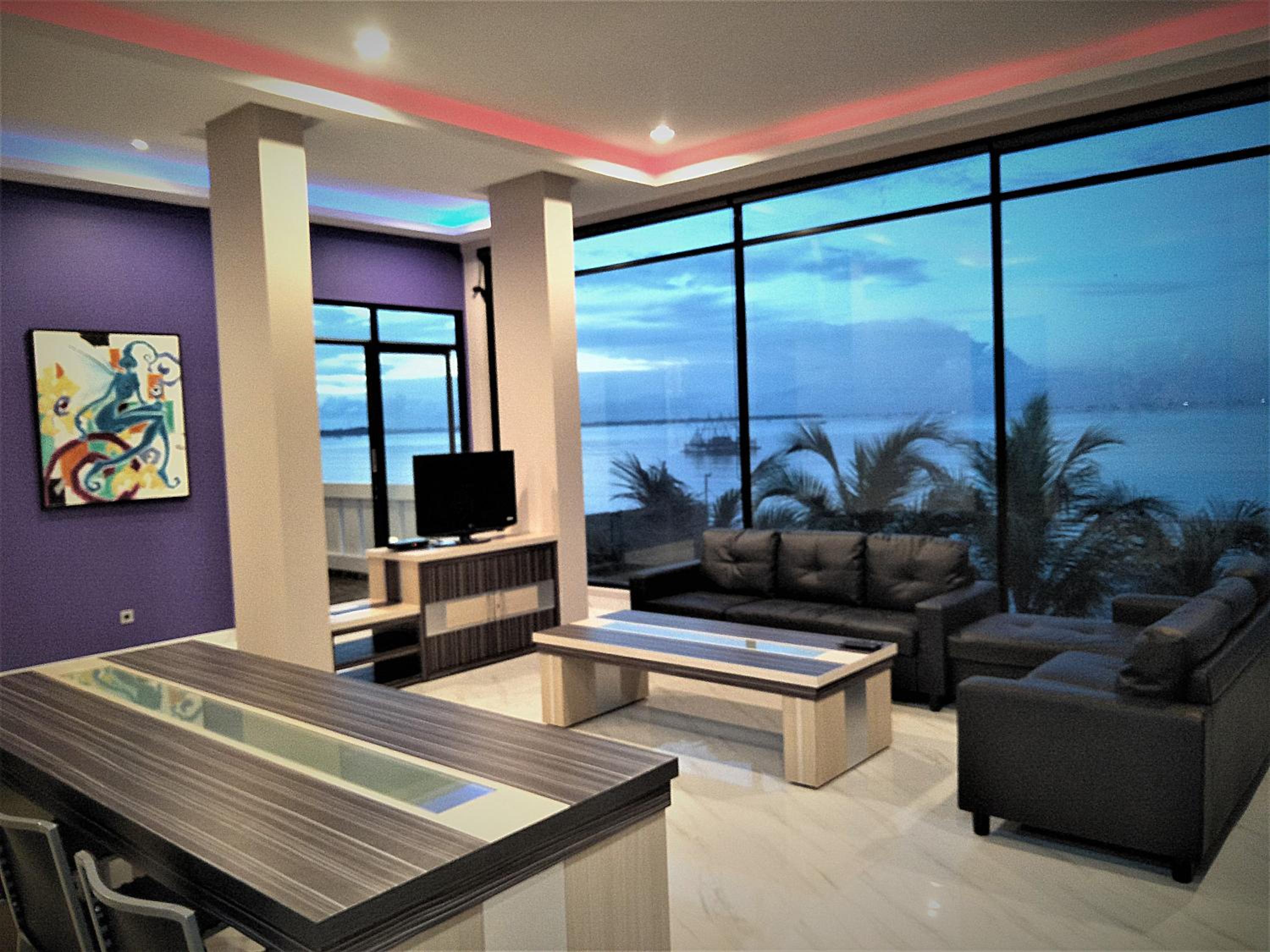 Villa with Sea View - Photo 15