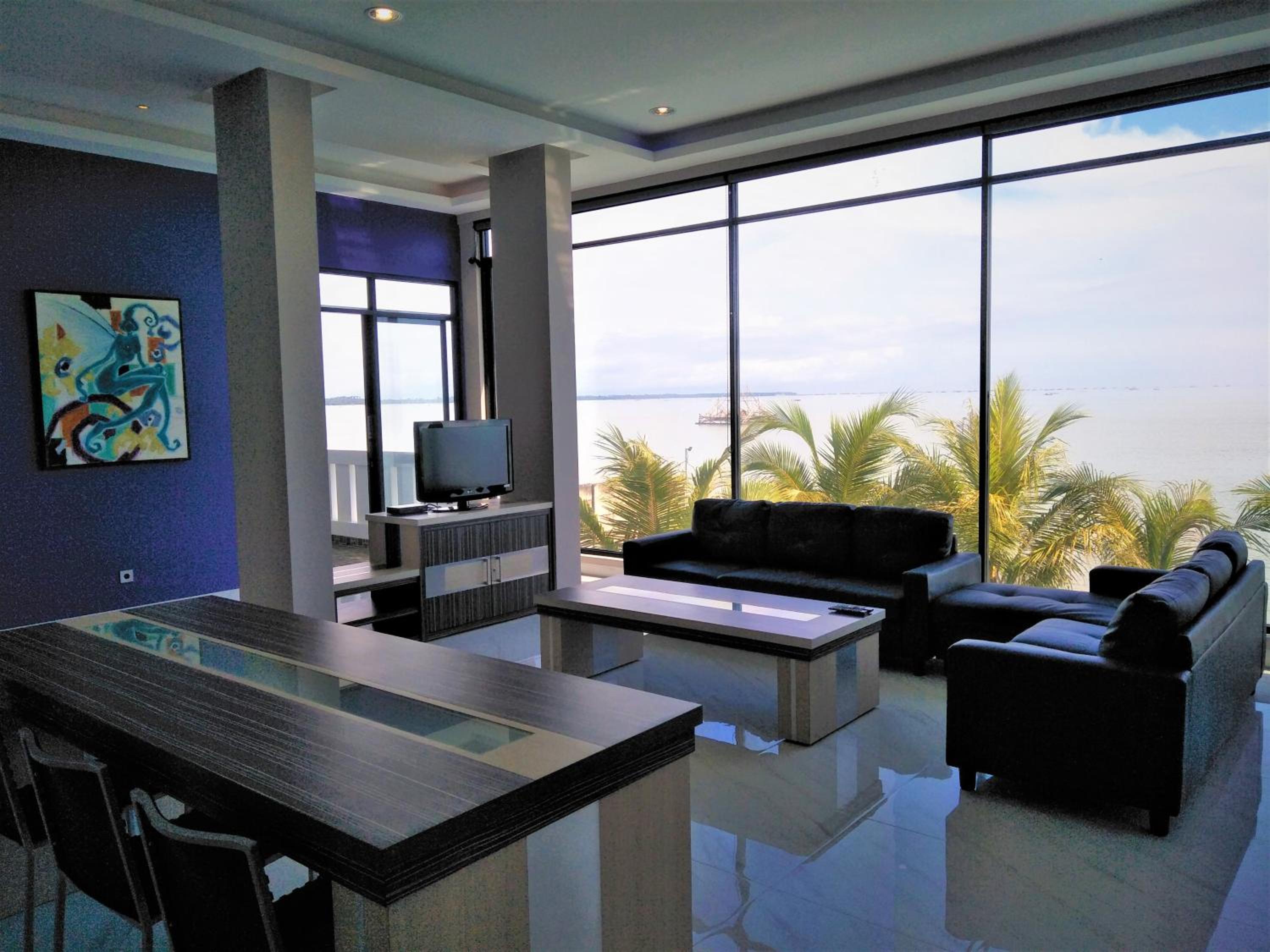 Villa with Sea View - Photo 20