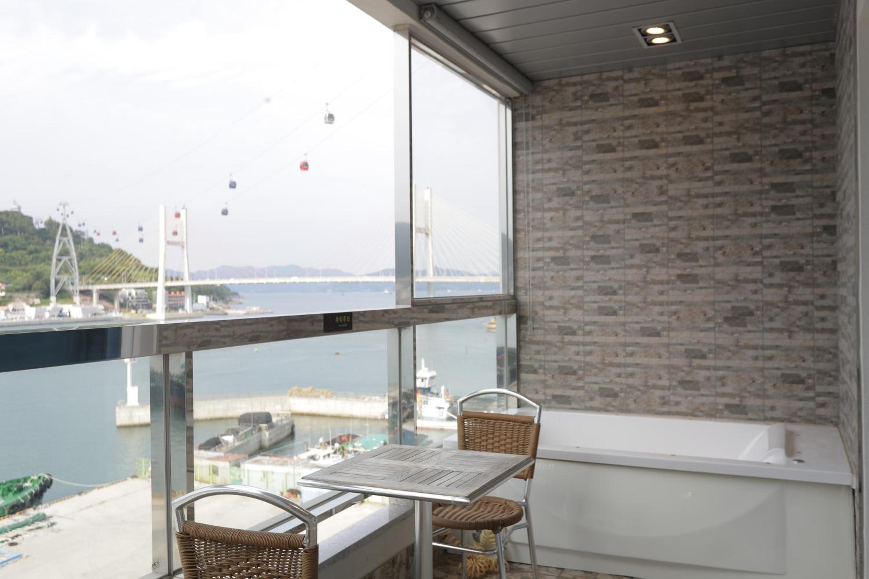 Standard Spa Room - Ocean View - Photo 9