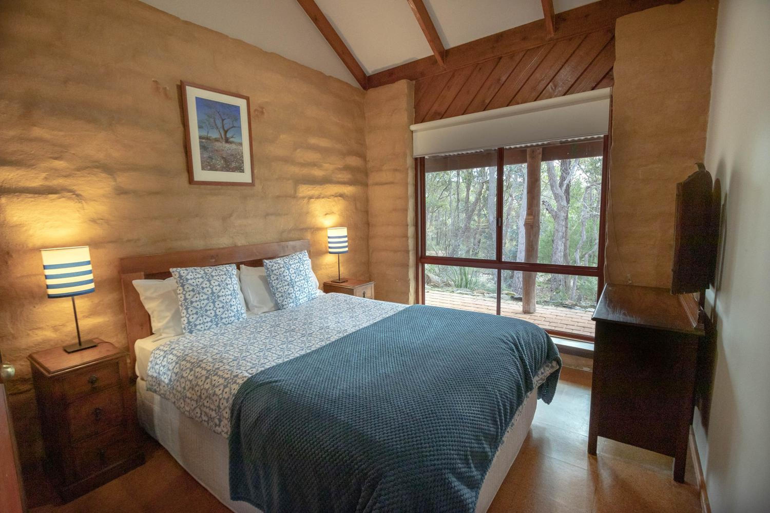 Two-Bedroom Cottage - Zephyr photo 3