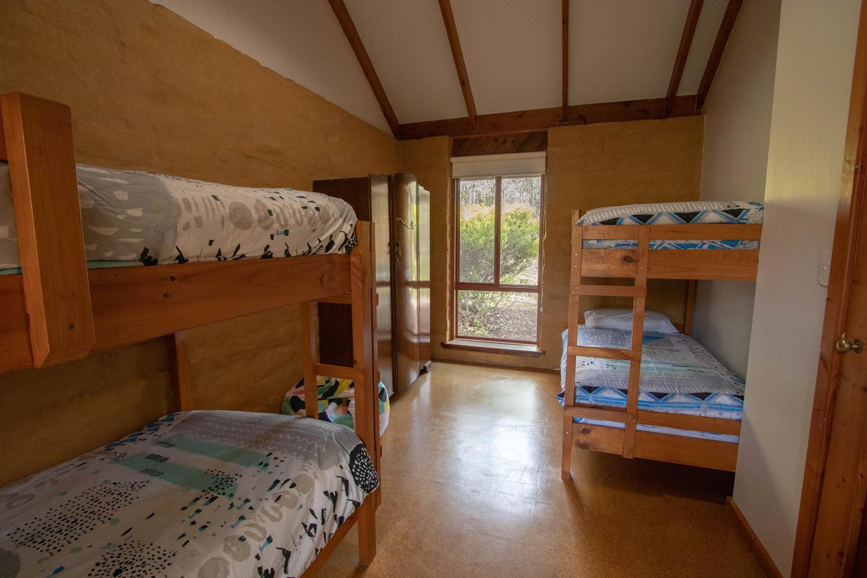 Two-Bedroom Cottage - Zephyr photo 2