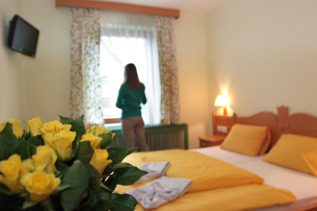 Standard Double Room with Shared Bathroom photo 2