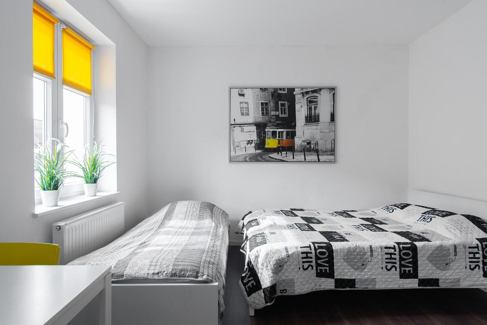 Studio Apartment - Silver