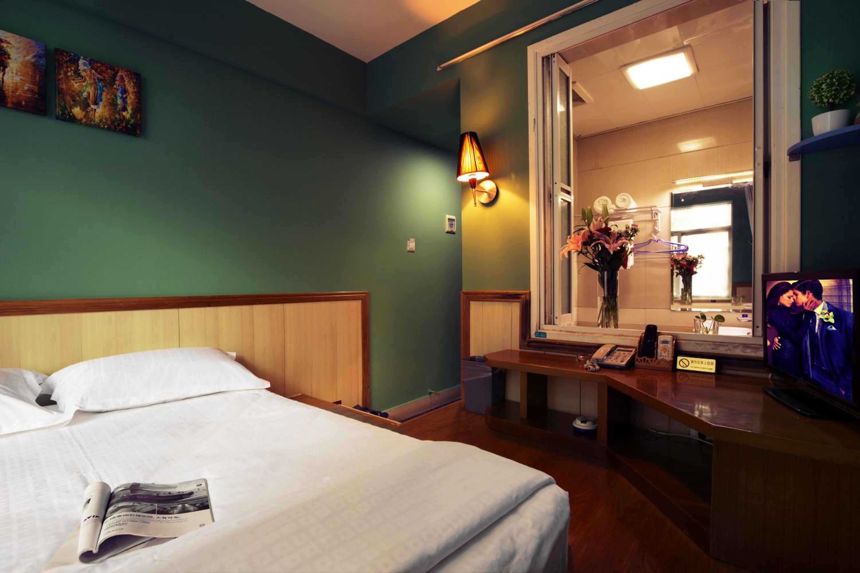 Budget Double Room photo 1