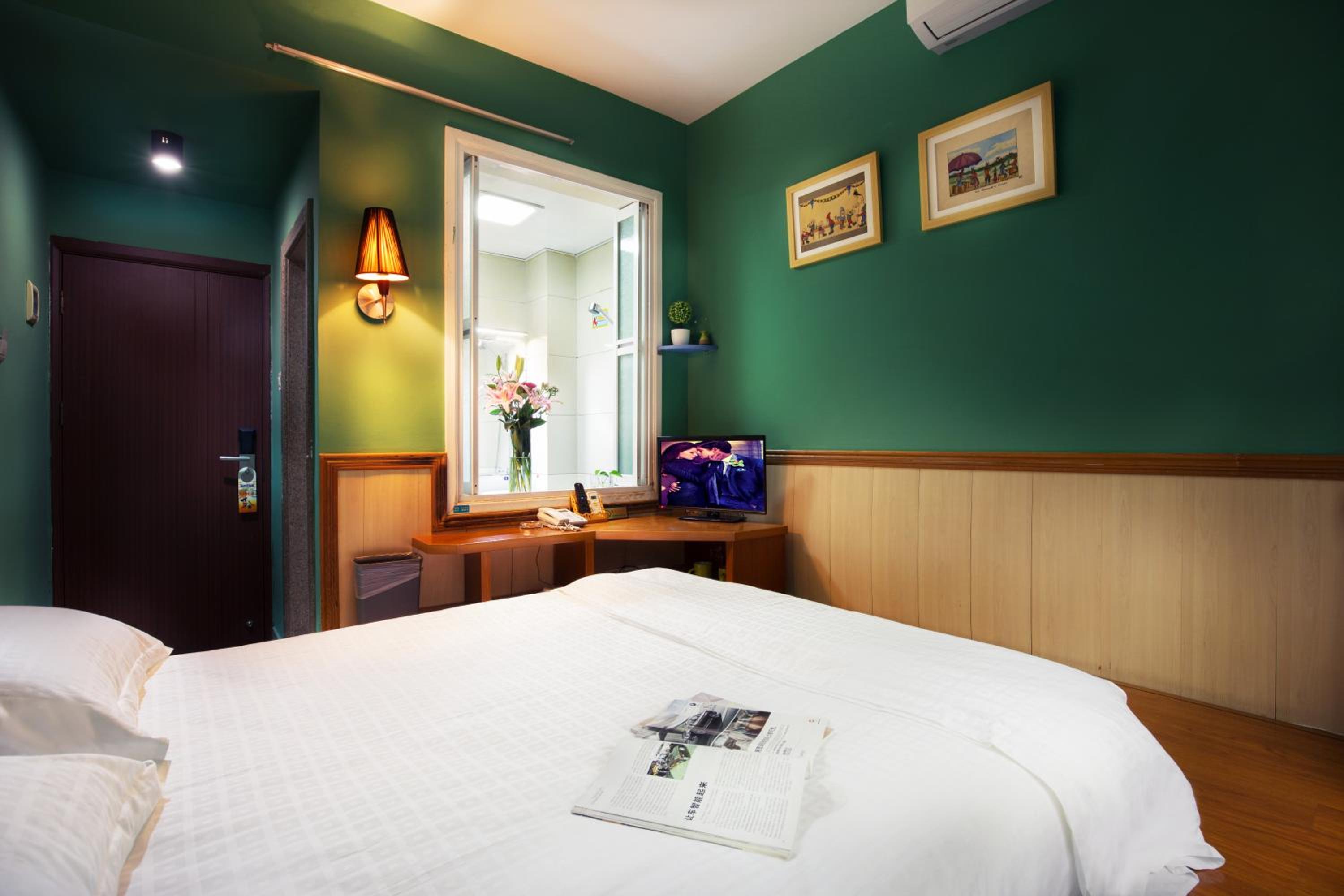 Budget Double Room photo 2