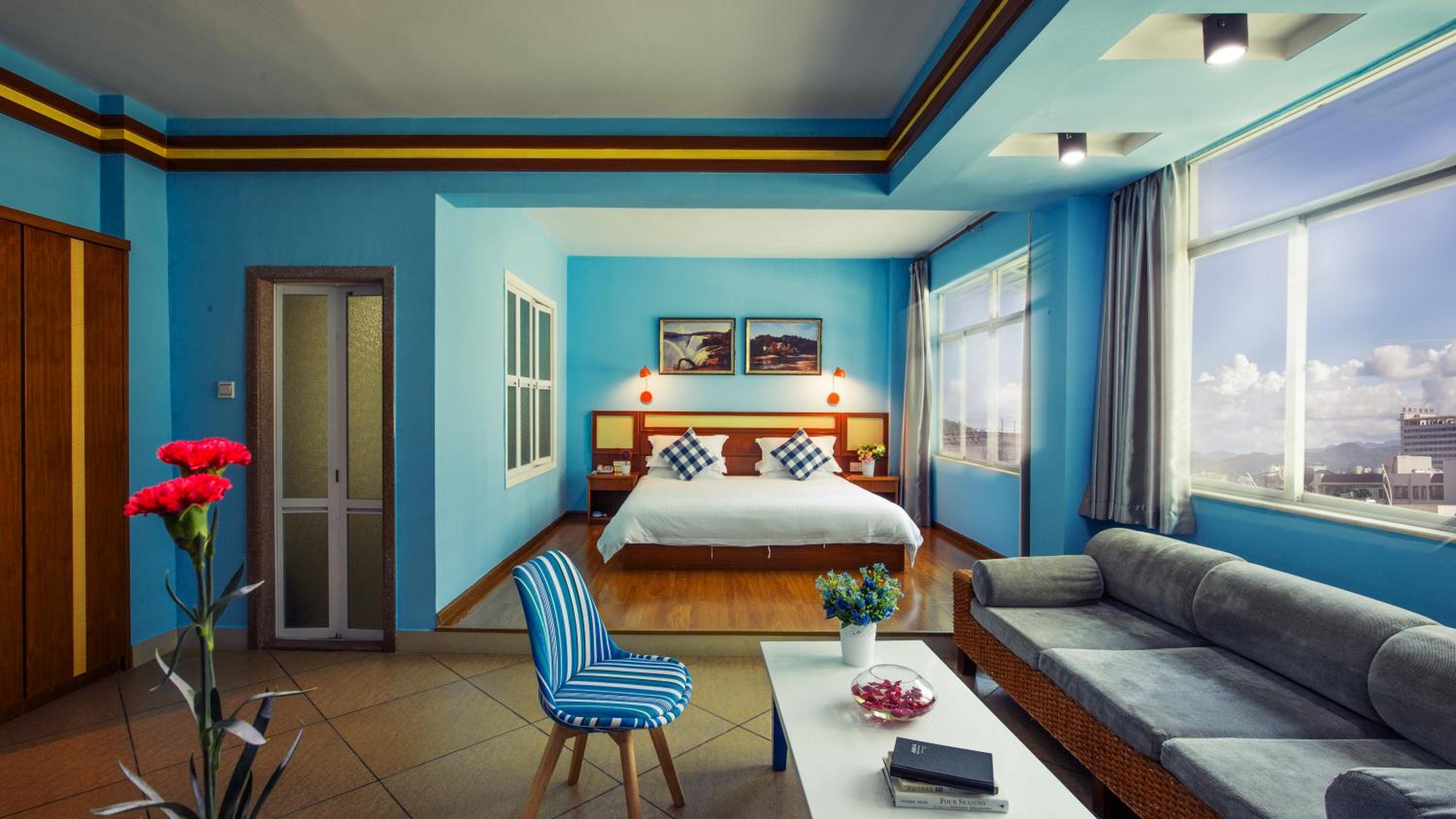 Deluxe Double Room ( 1 bed room & 1 living room) photo 1