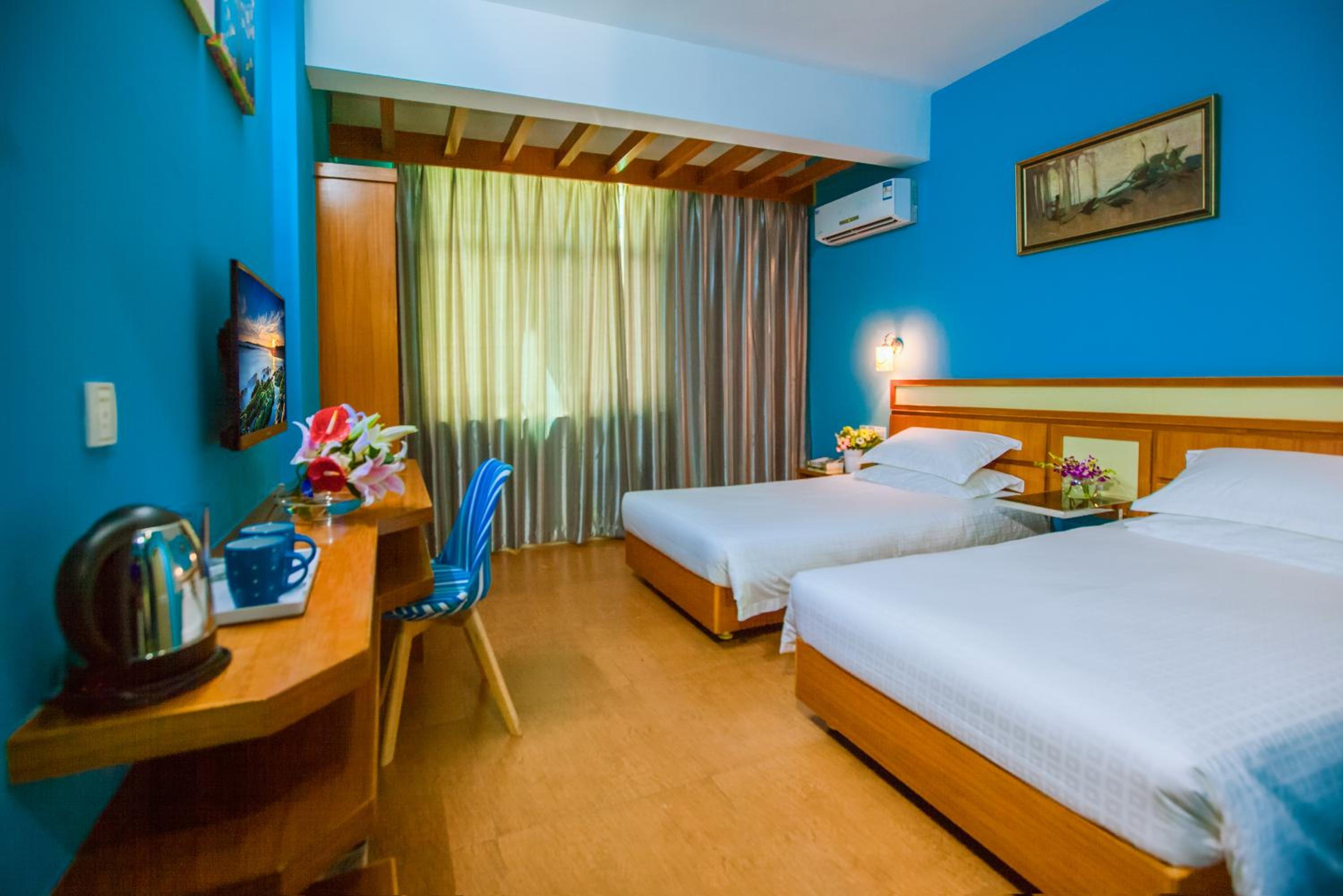Standard Twin Room photo 2