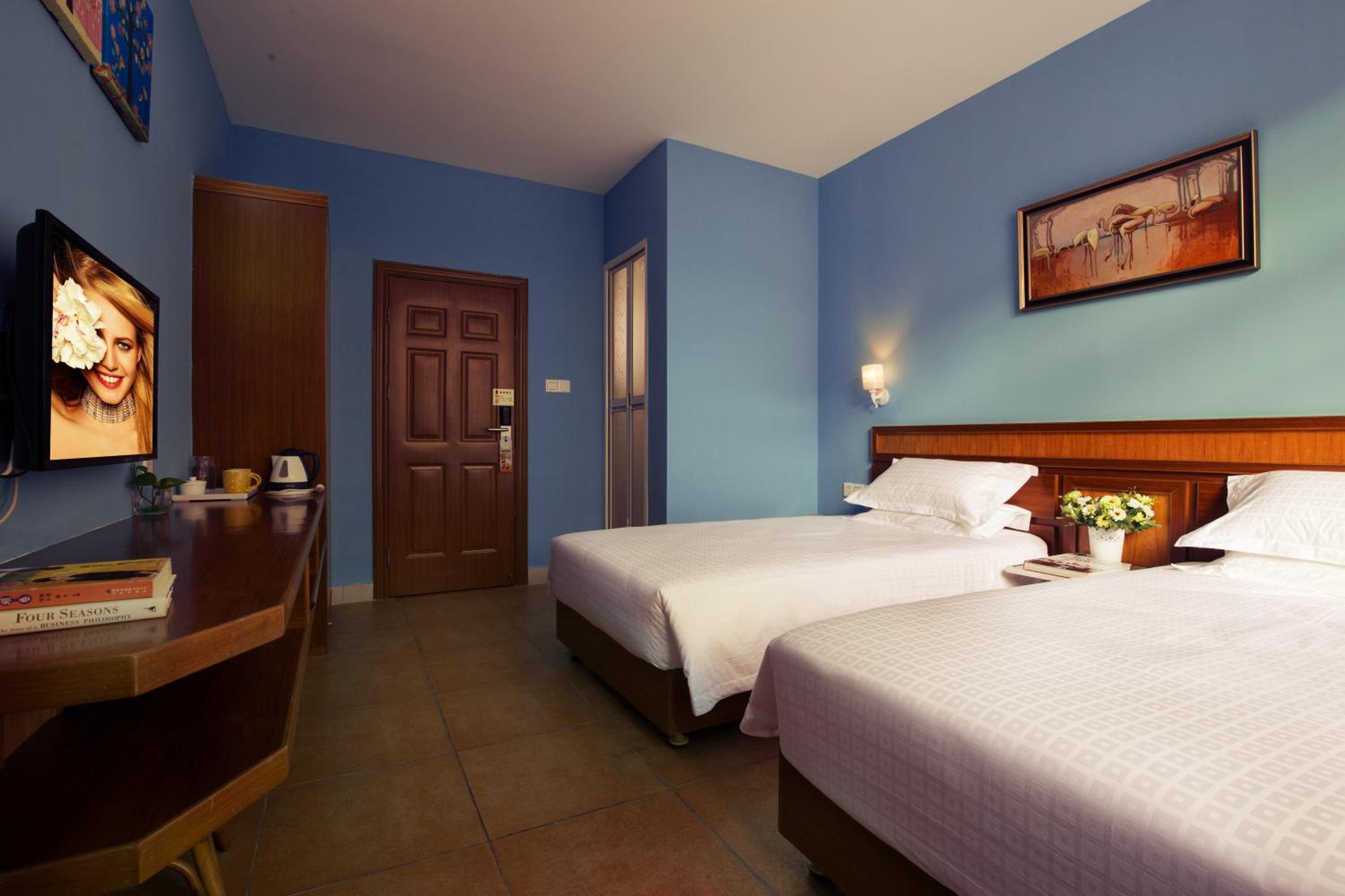 Standard Twin Room photo 3