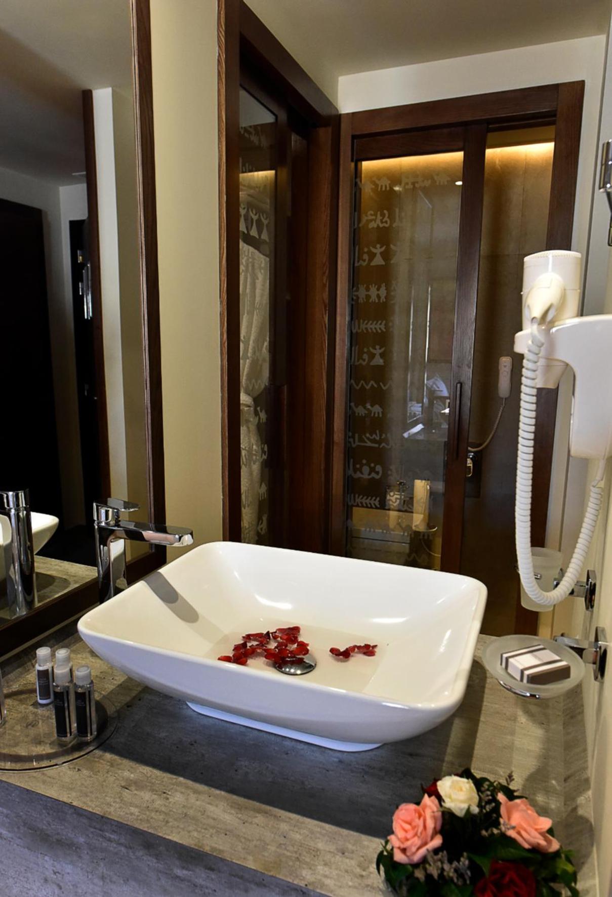 Standard Double Room - Photo 5