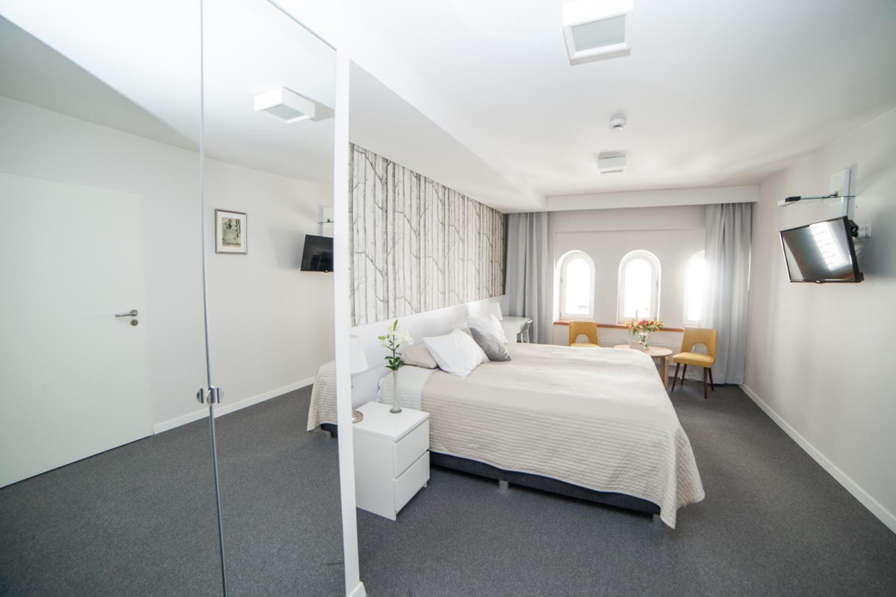 Double or Twin Room - Photo 54