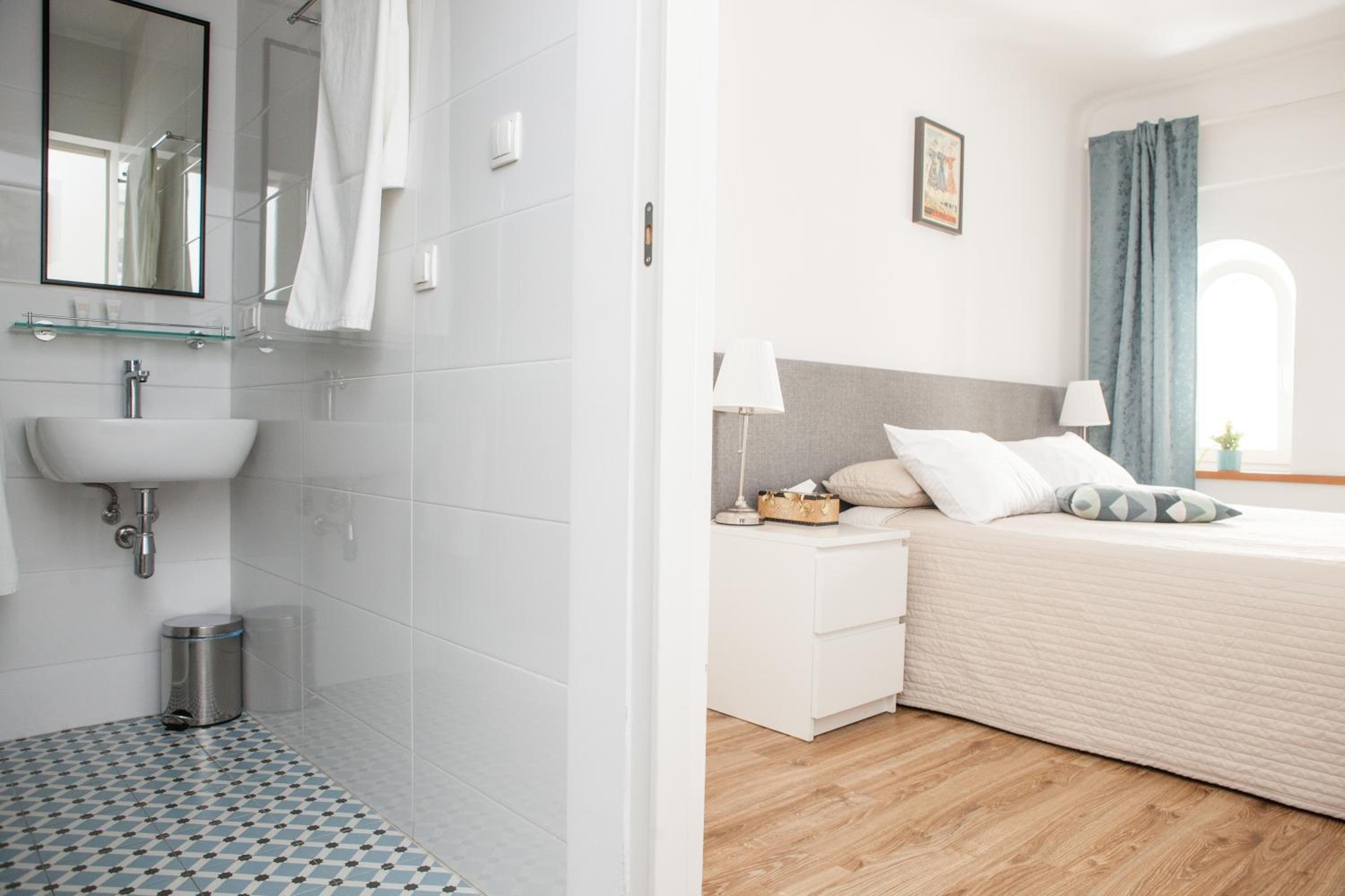 Double or Twin Room - Photo 63