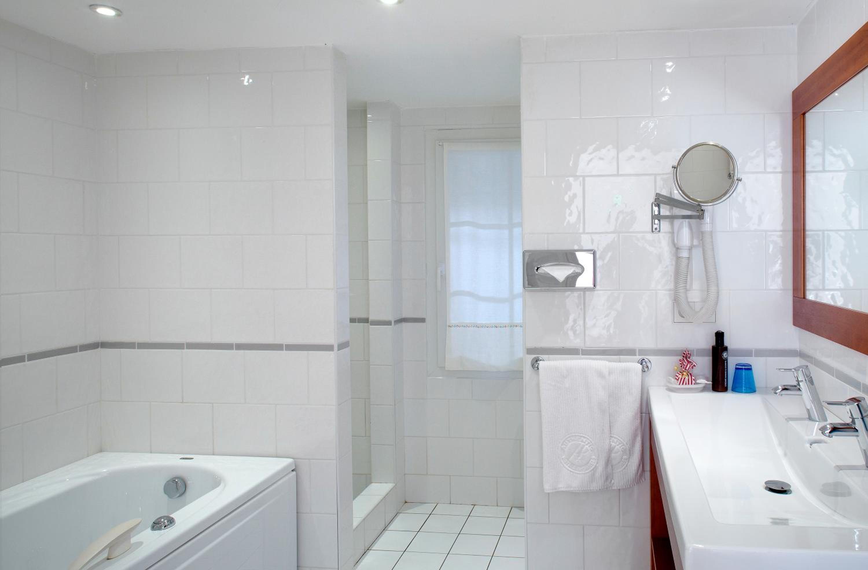 Superior Room - Photo 21