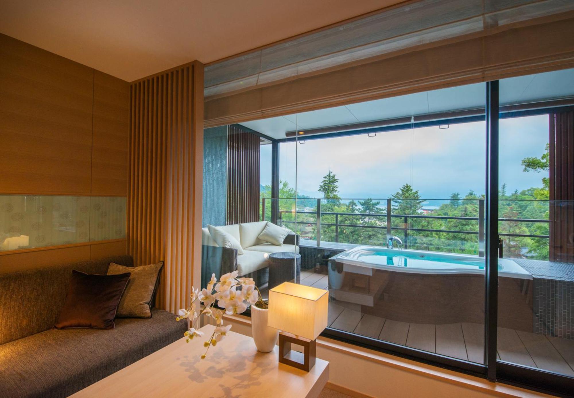 Suite with Tatami Area and Open-Air Bath photo 3