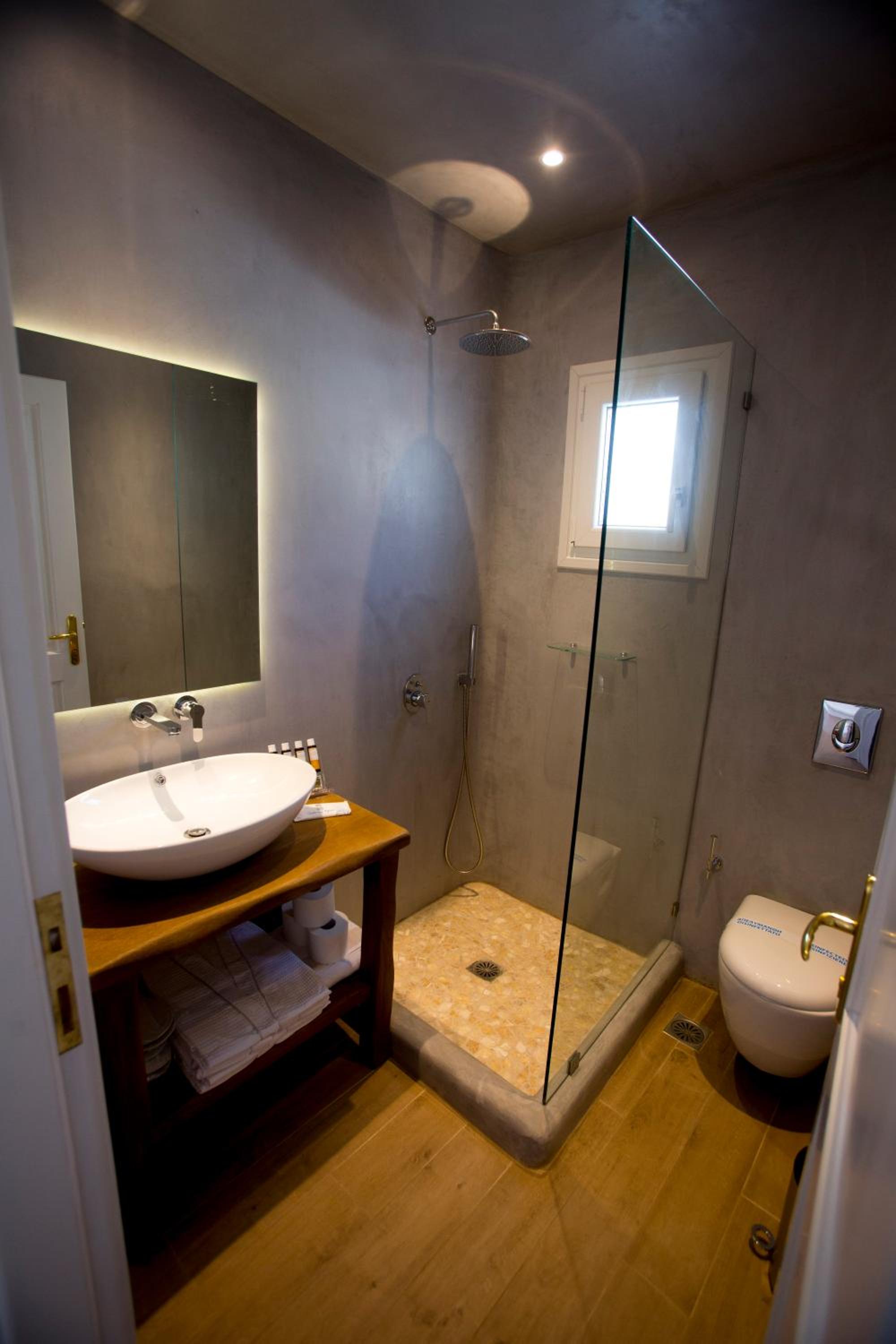 Two-Bedroom Suite with Sea View - Photo 6