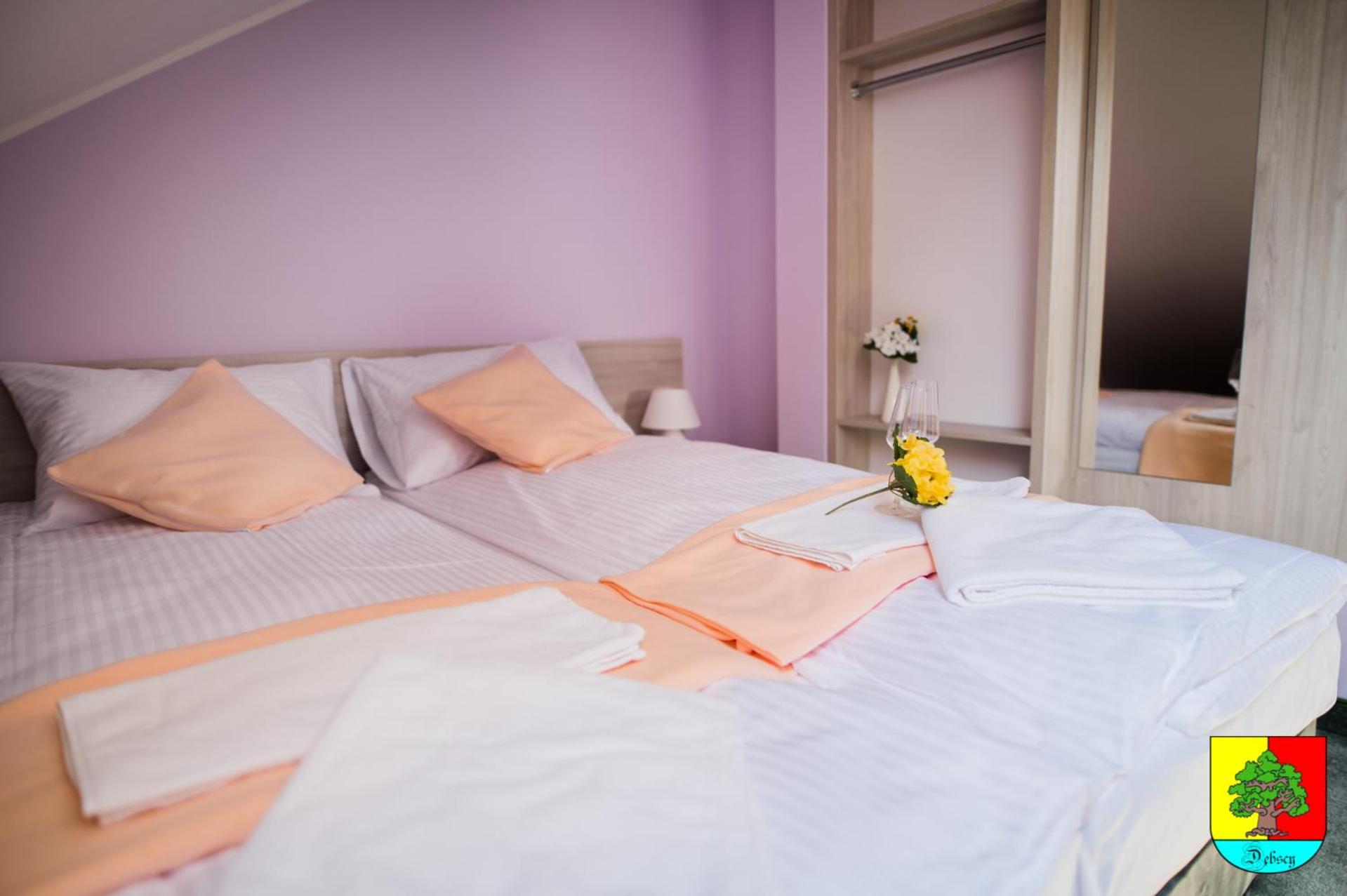 Double Room with Spa Bath - Photo 1