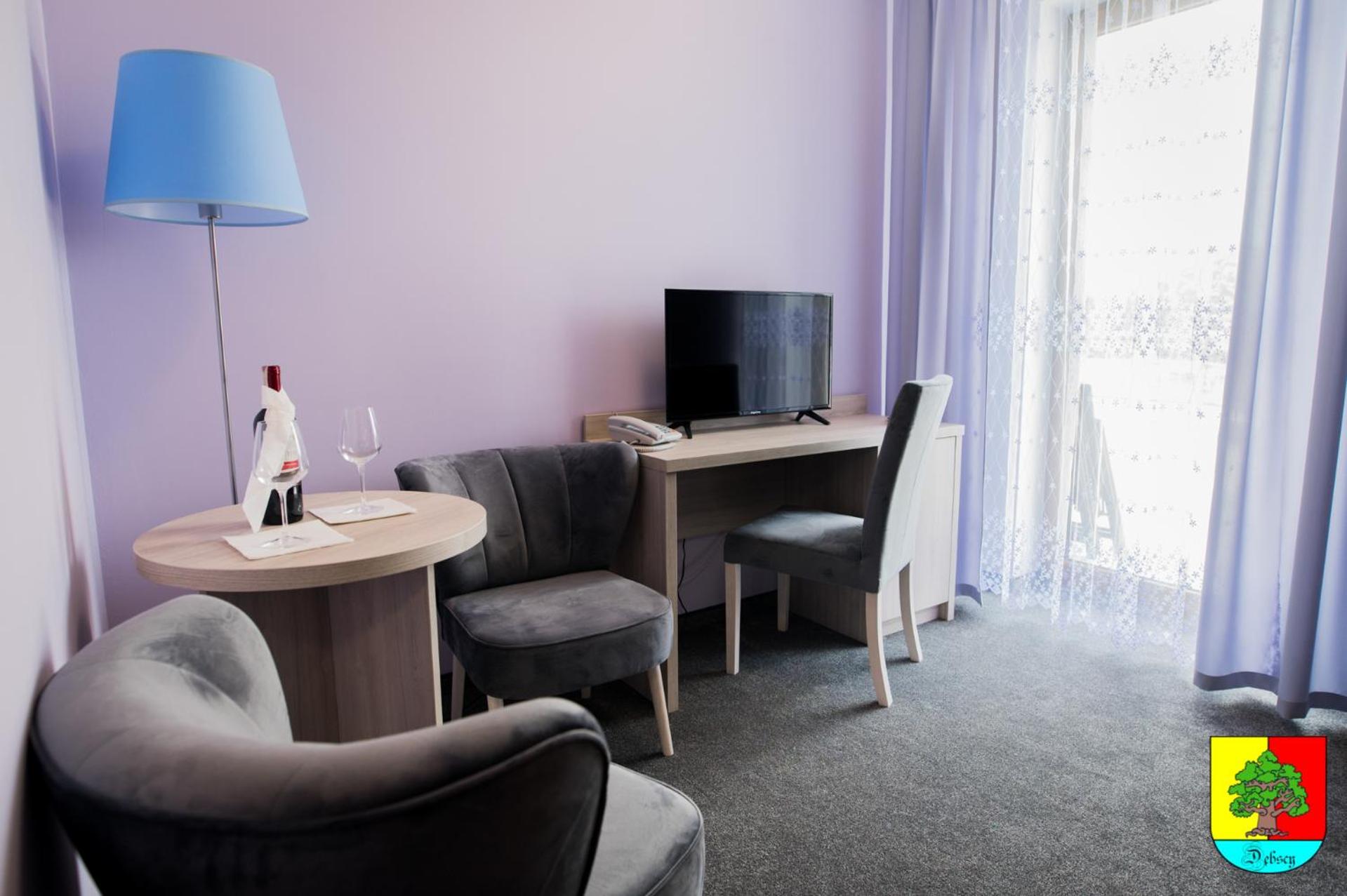 Deluxe King Room - Photo 5