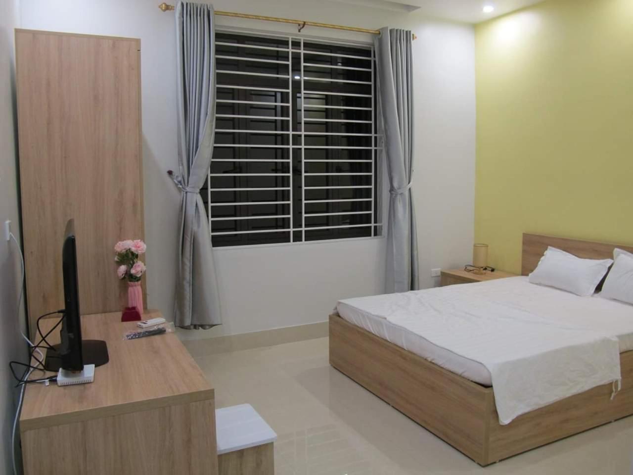 Deluxe Double Room (2 Adults + 1 Child)