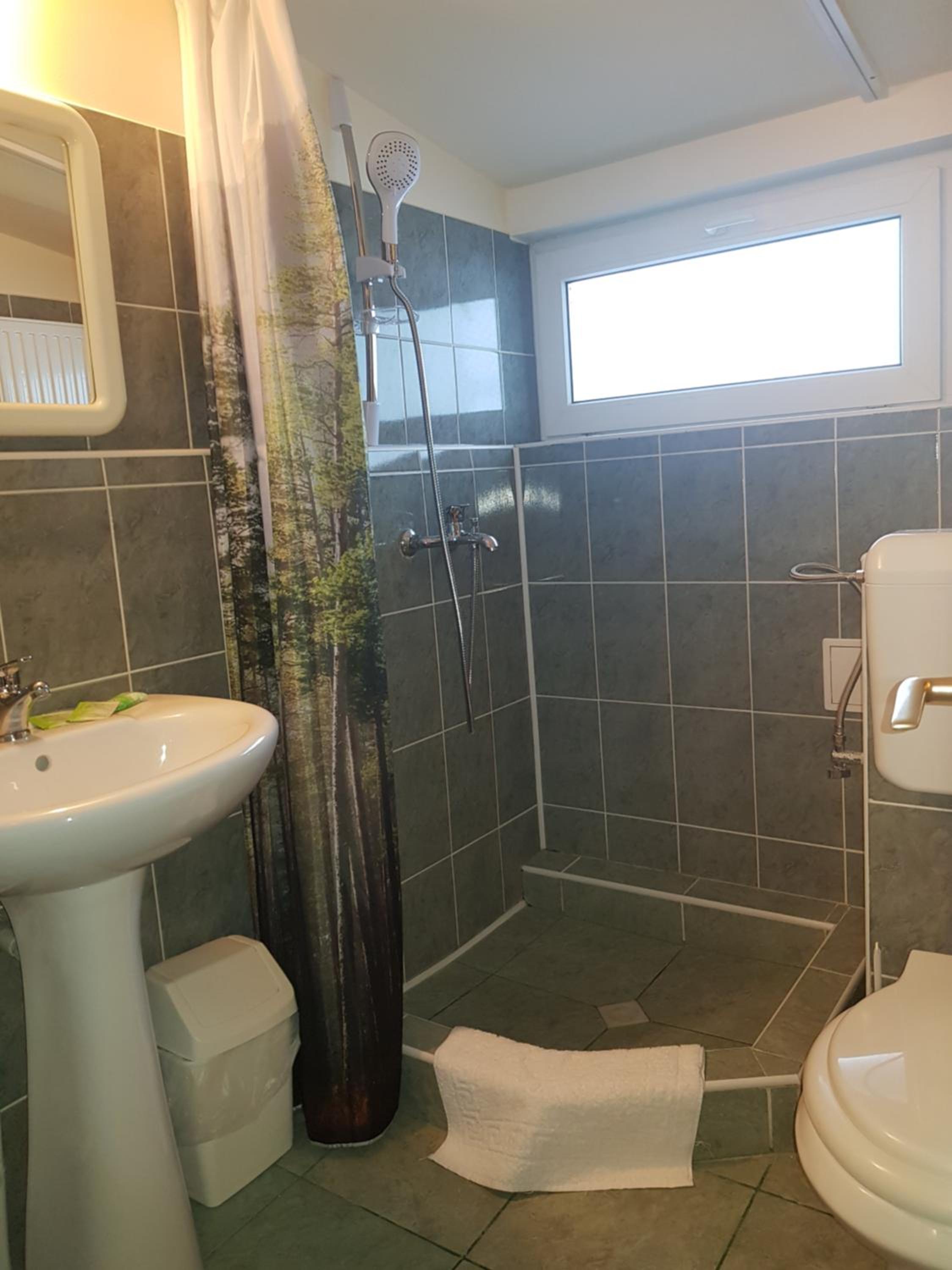 Double Room - Photo 2