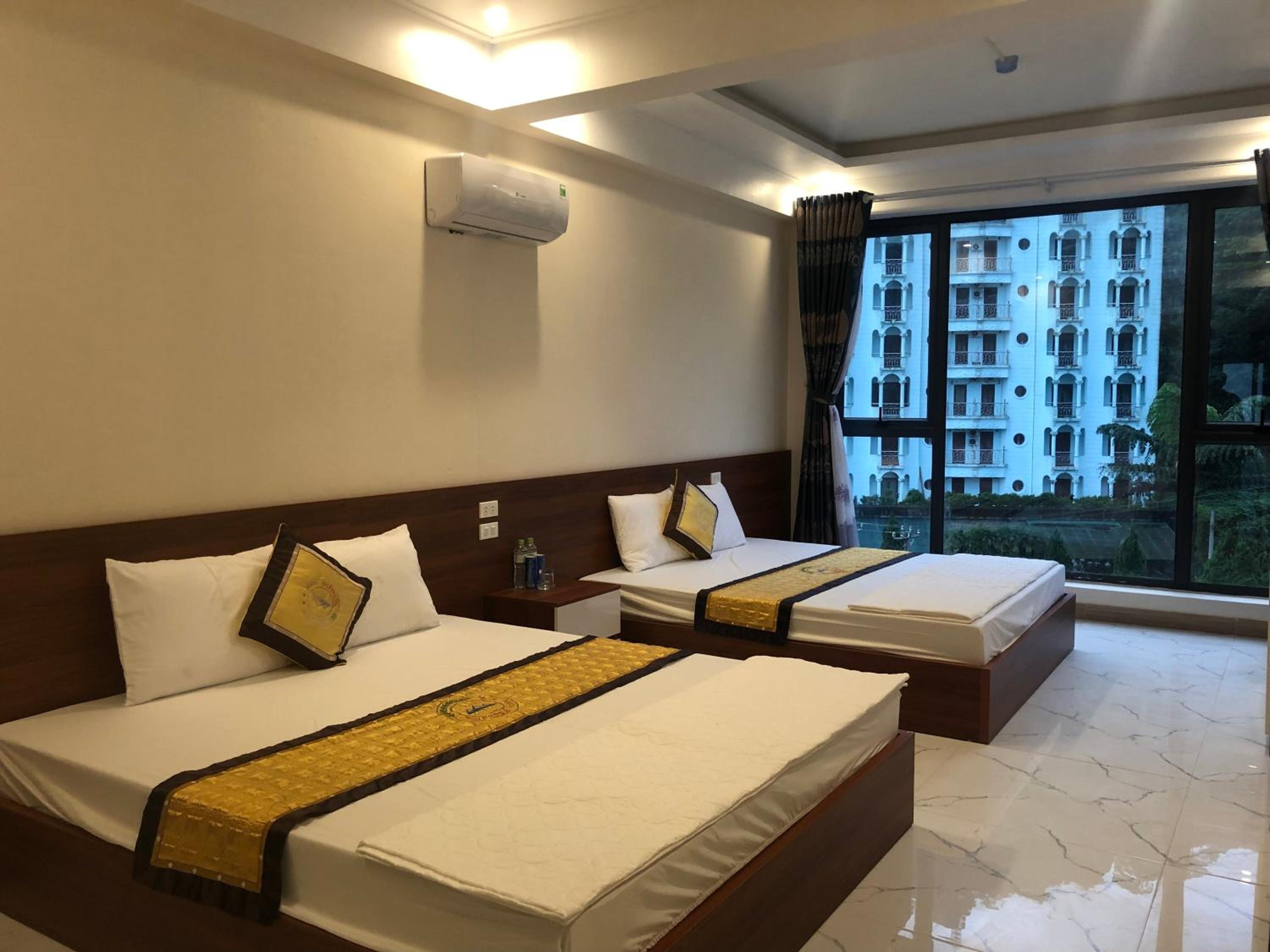 Quadruple Room With Mountain View