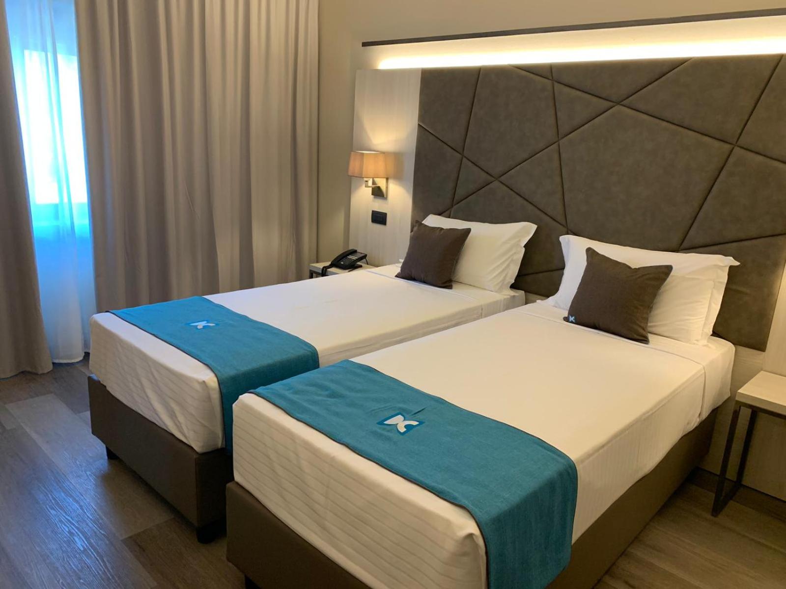 Twin Room - Photo 1