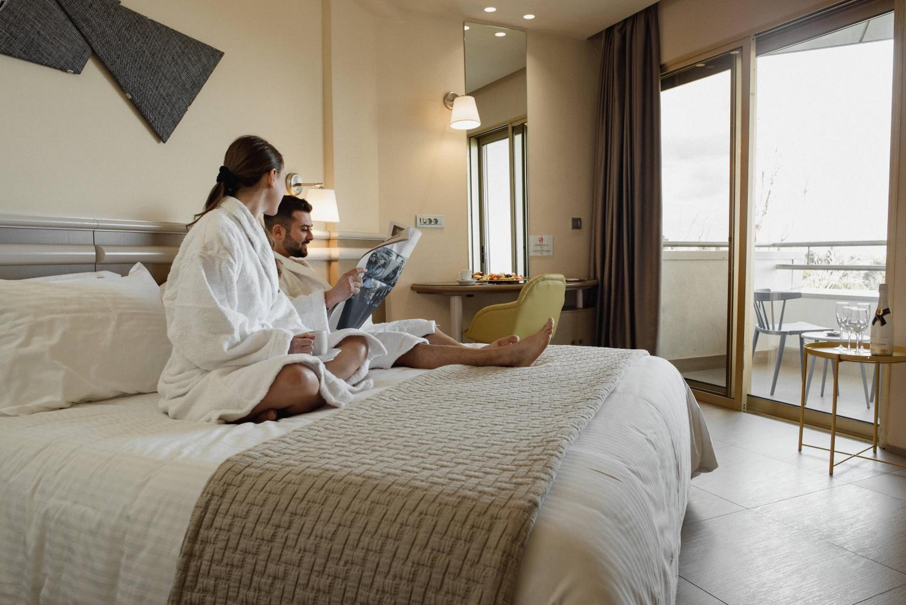 Superior Double or Twin Room with Side Sea View