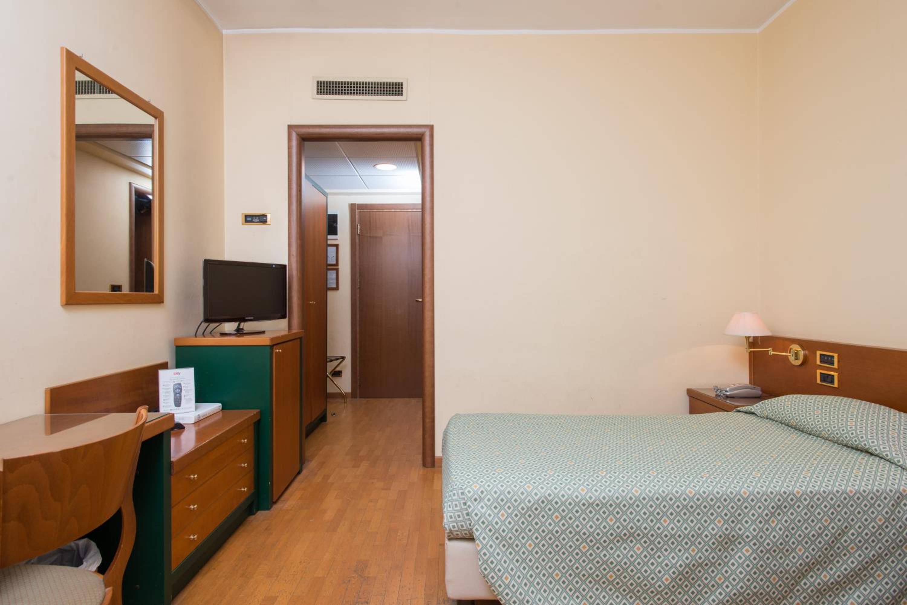 Standard Double/Twin Room
