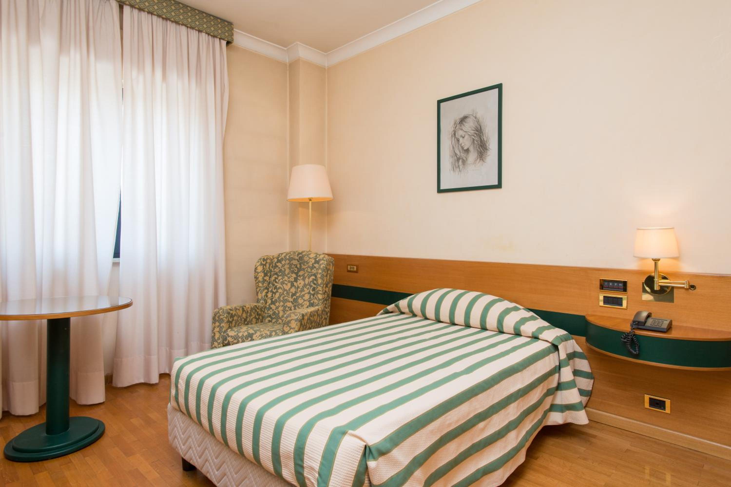 Standard Single Room