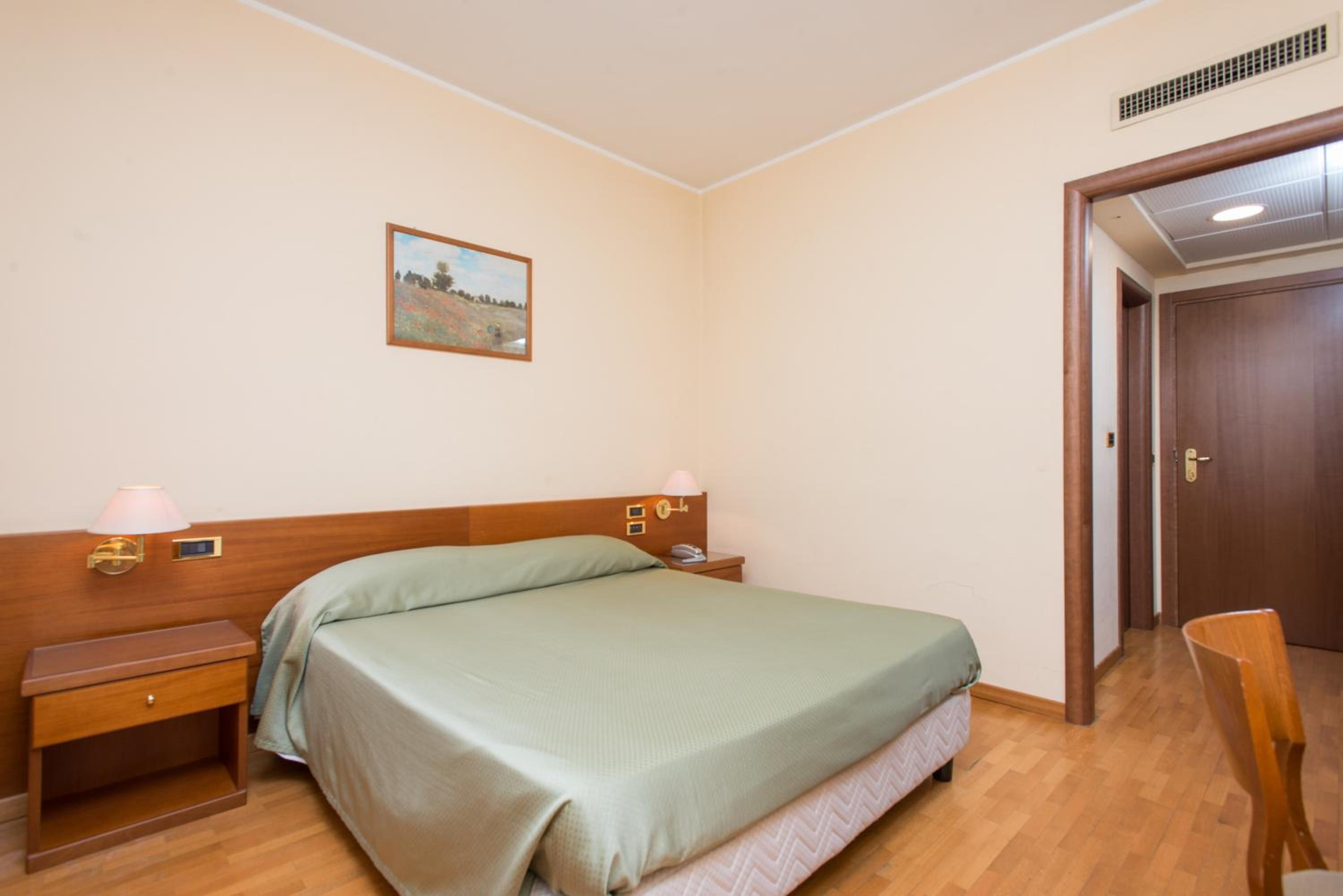 Quarto Duplo Standard