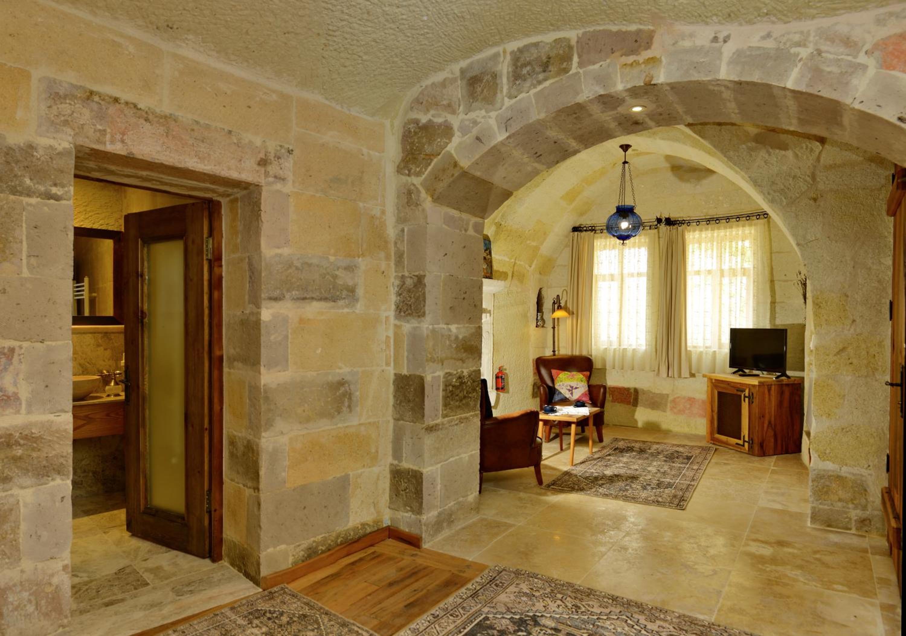Suite with Mountain View - Photo 1