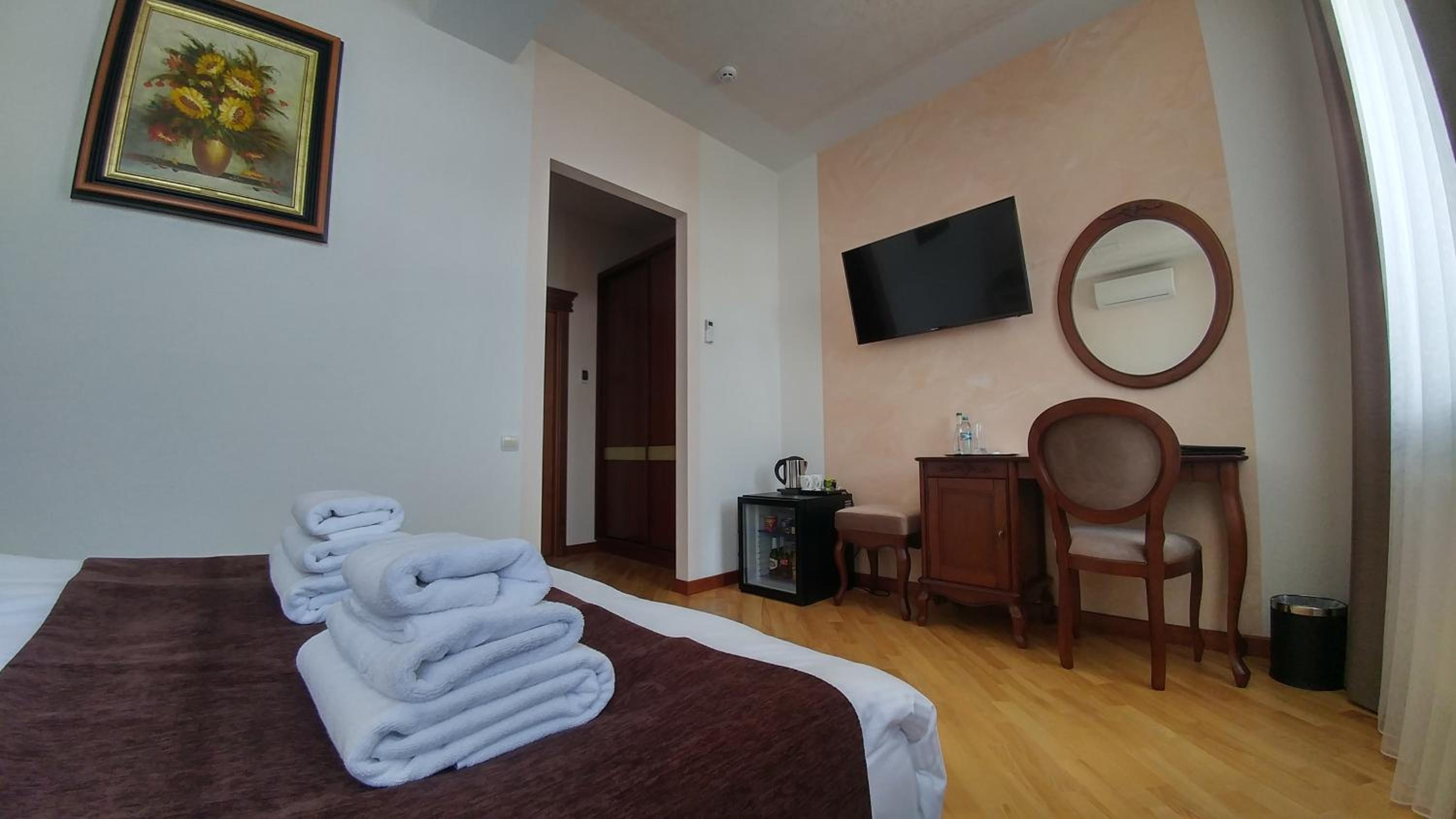Deluxe Double Room photo 3