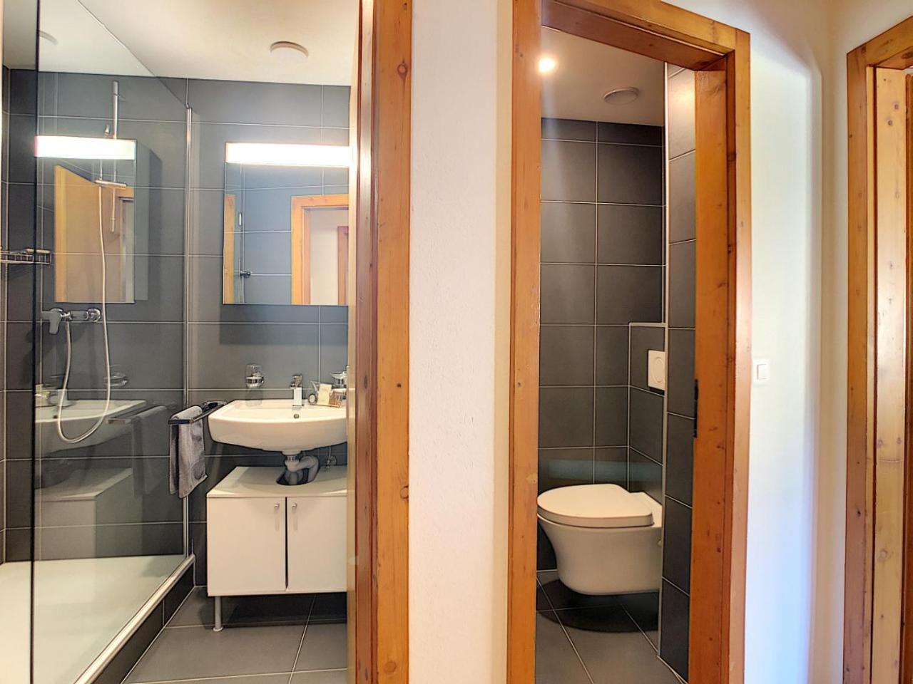 Studio Apartment photo 3