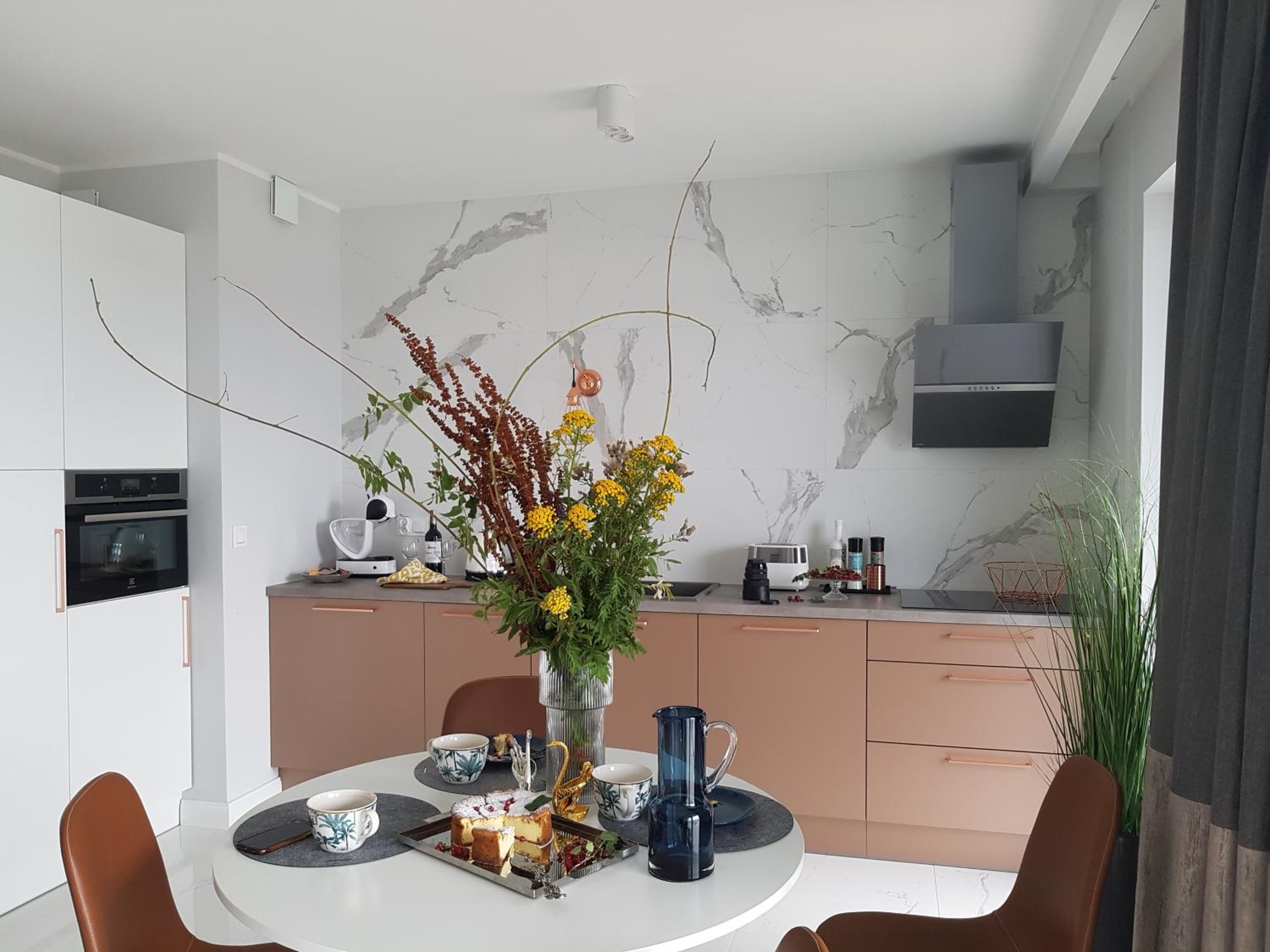 One-Bedroom Apartment - Photo 9