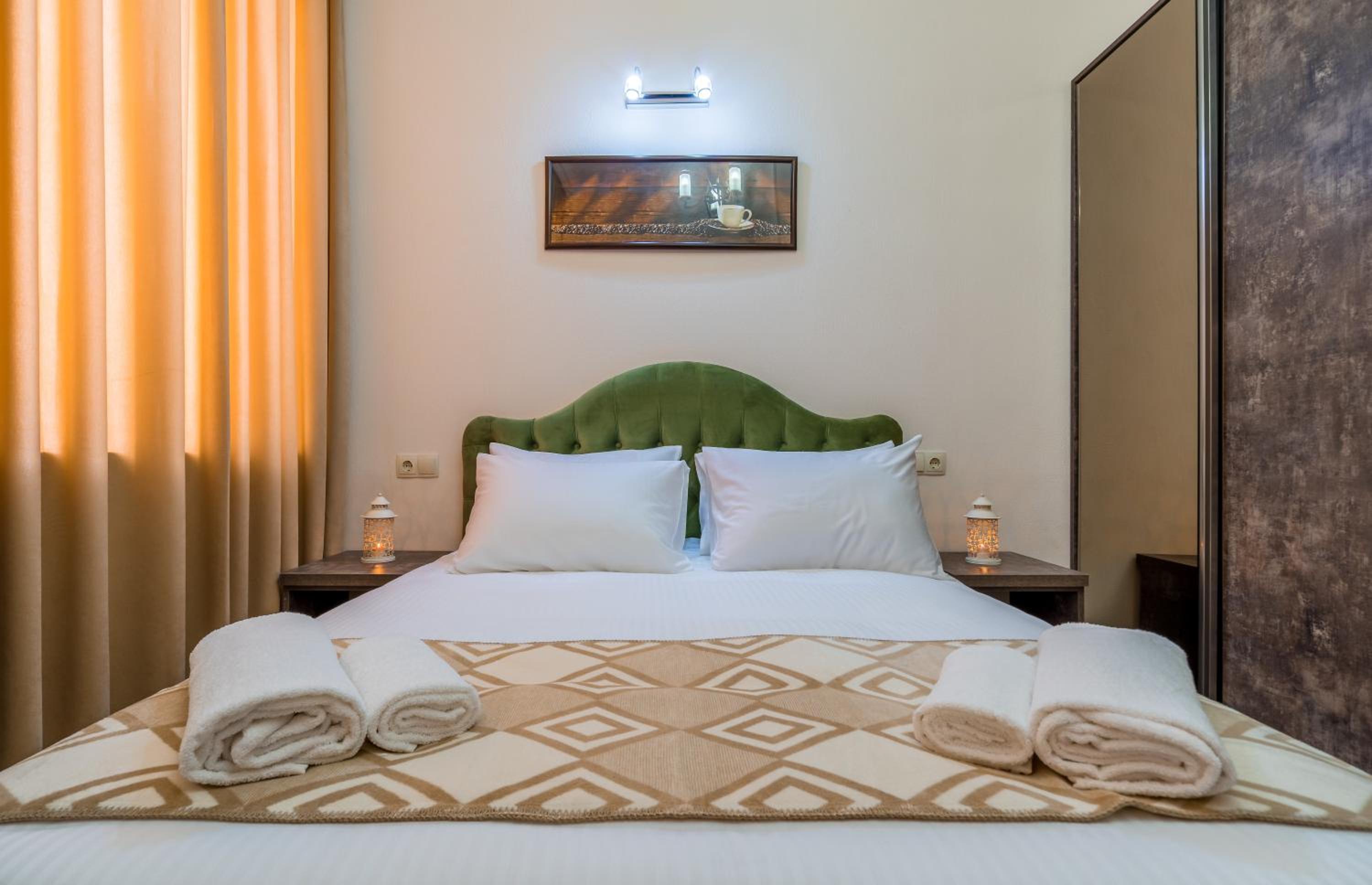 Large Double Room