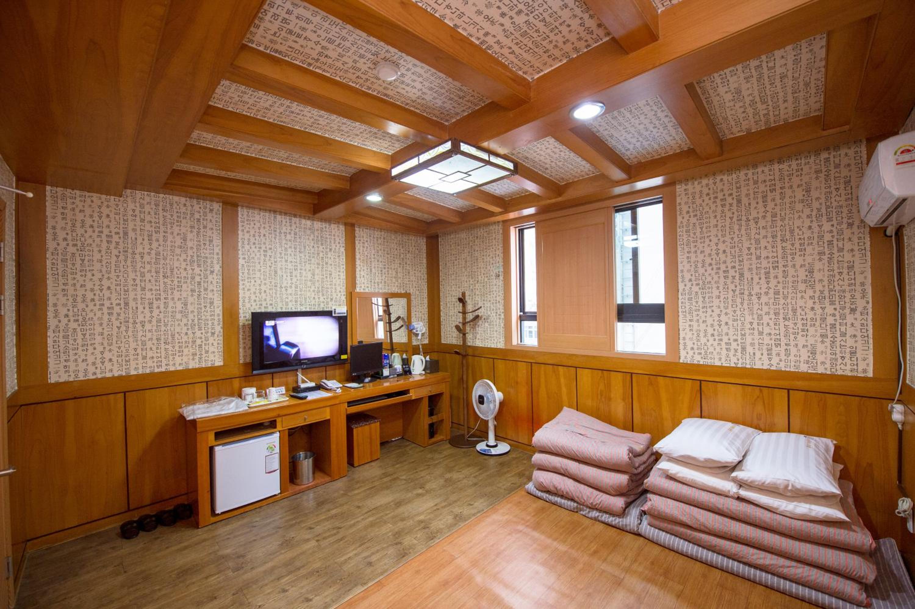 Korean-Style Double Room photo 1
