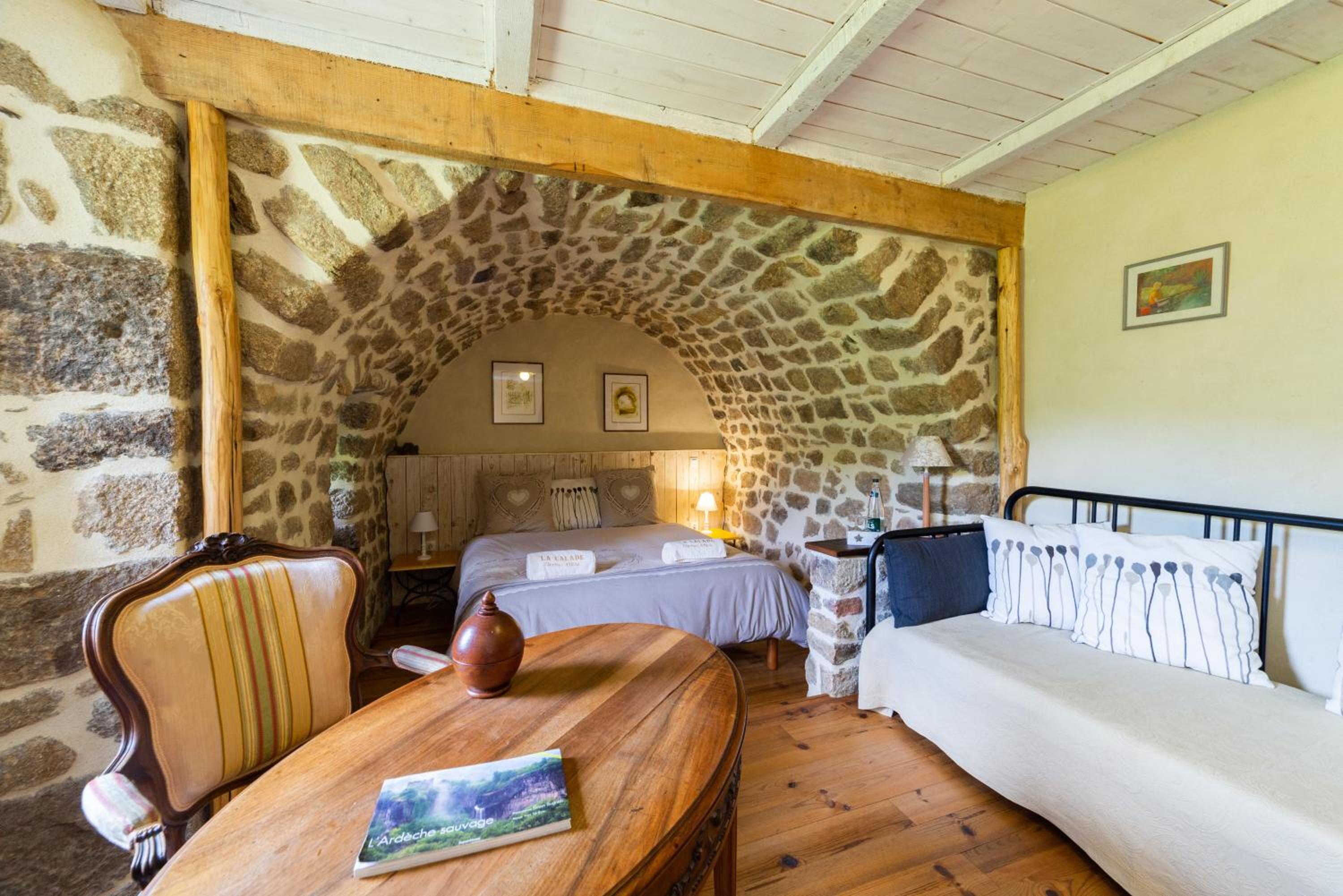 Double Room with Garden View - Photo 1