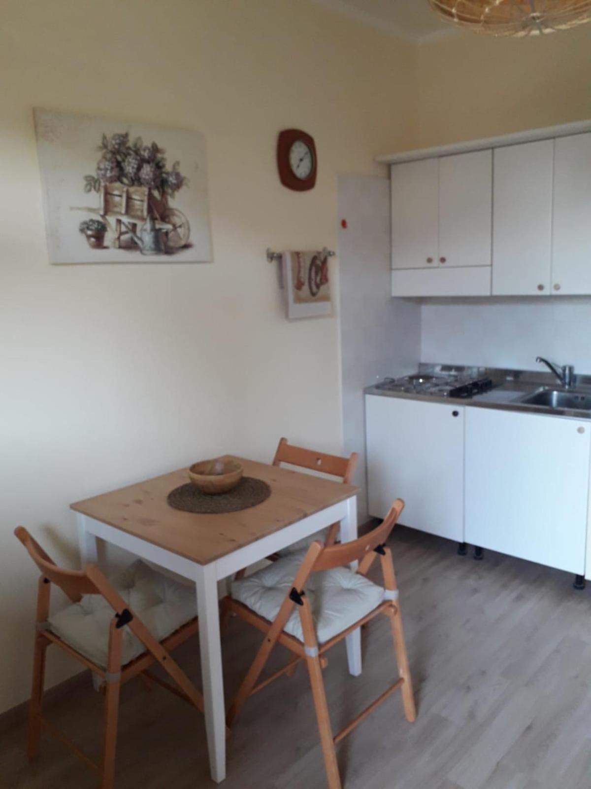 One-Bedroom House - Photo 16