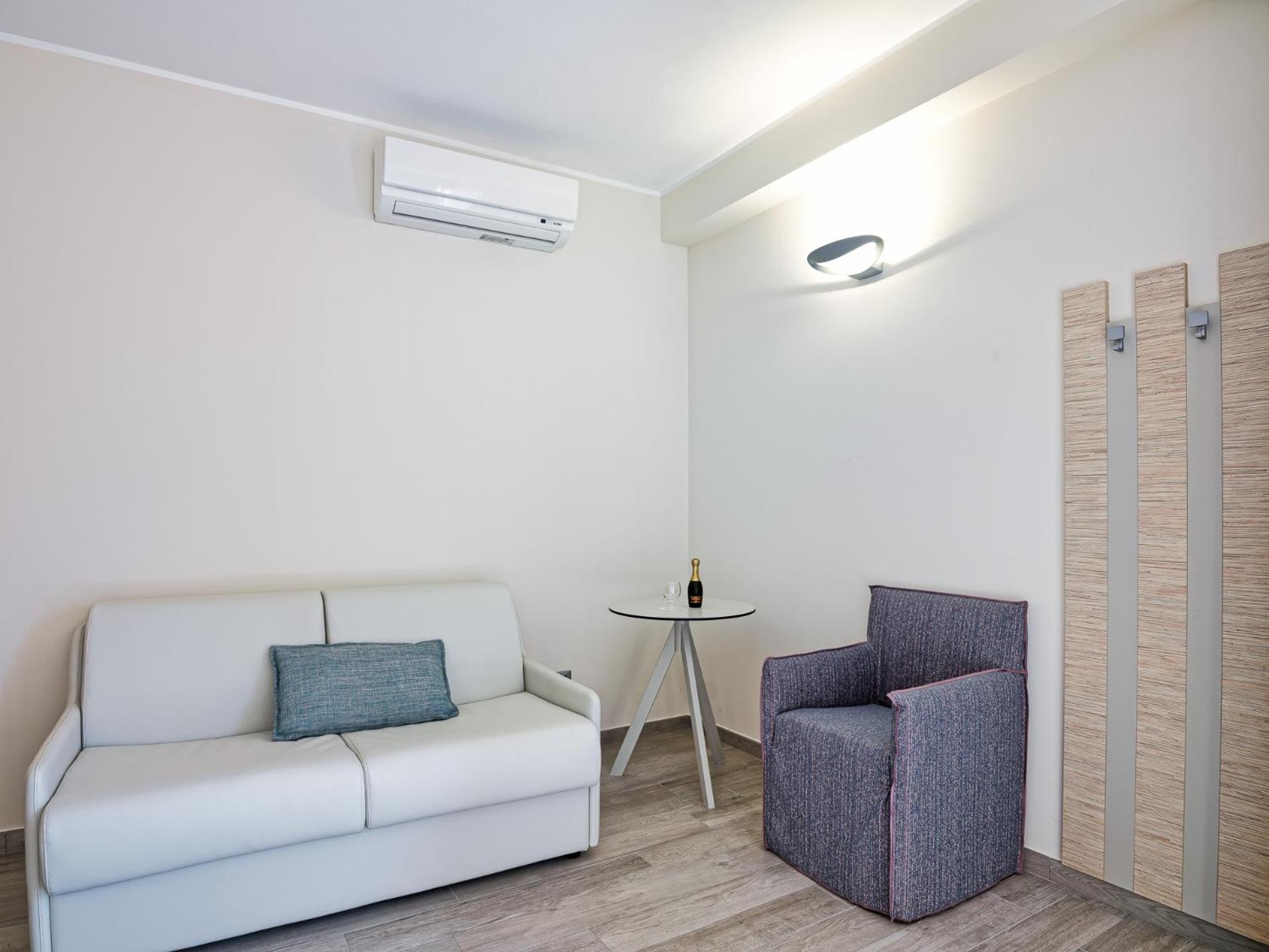 Panoramic Double or Twin Room - Photo 18