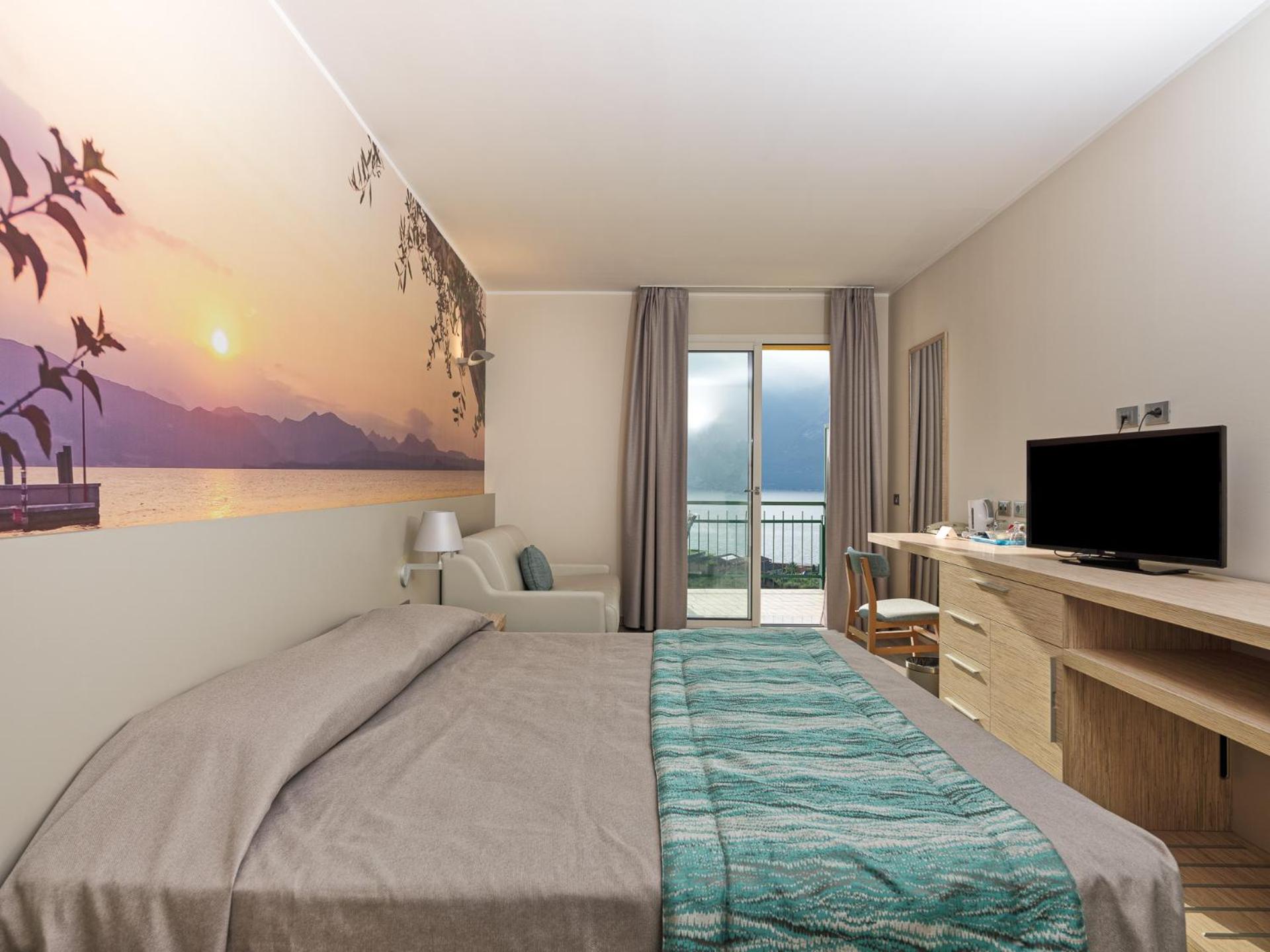Panoramic Double or Twin Room - Photo 21