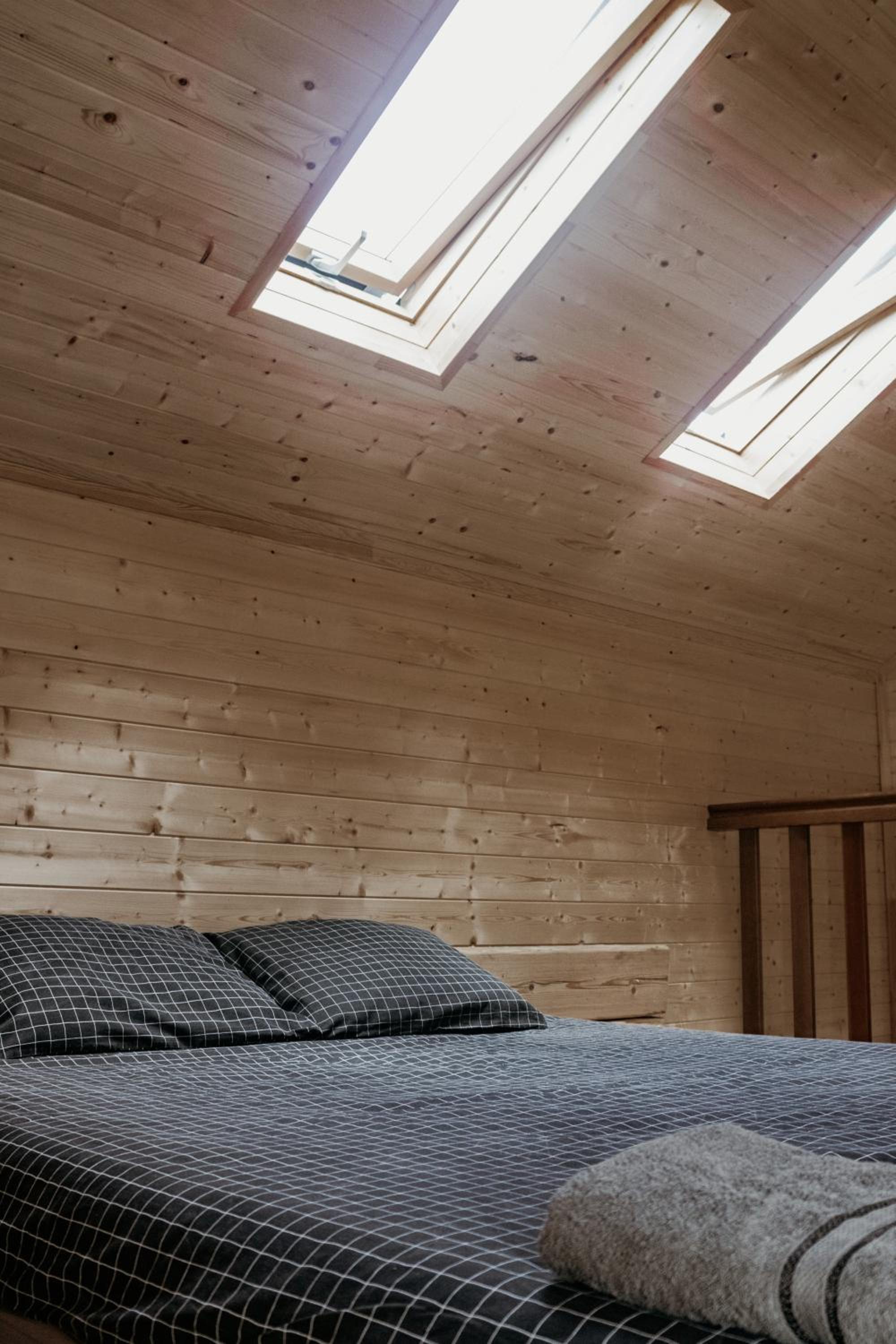 One-Bedroom House - Photo 22