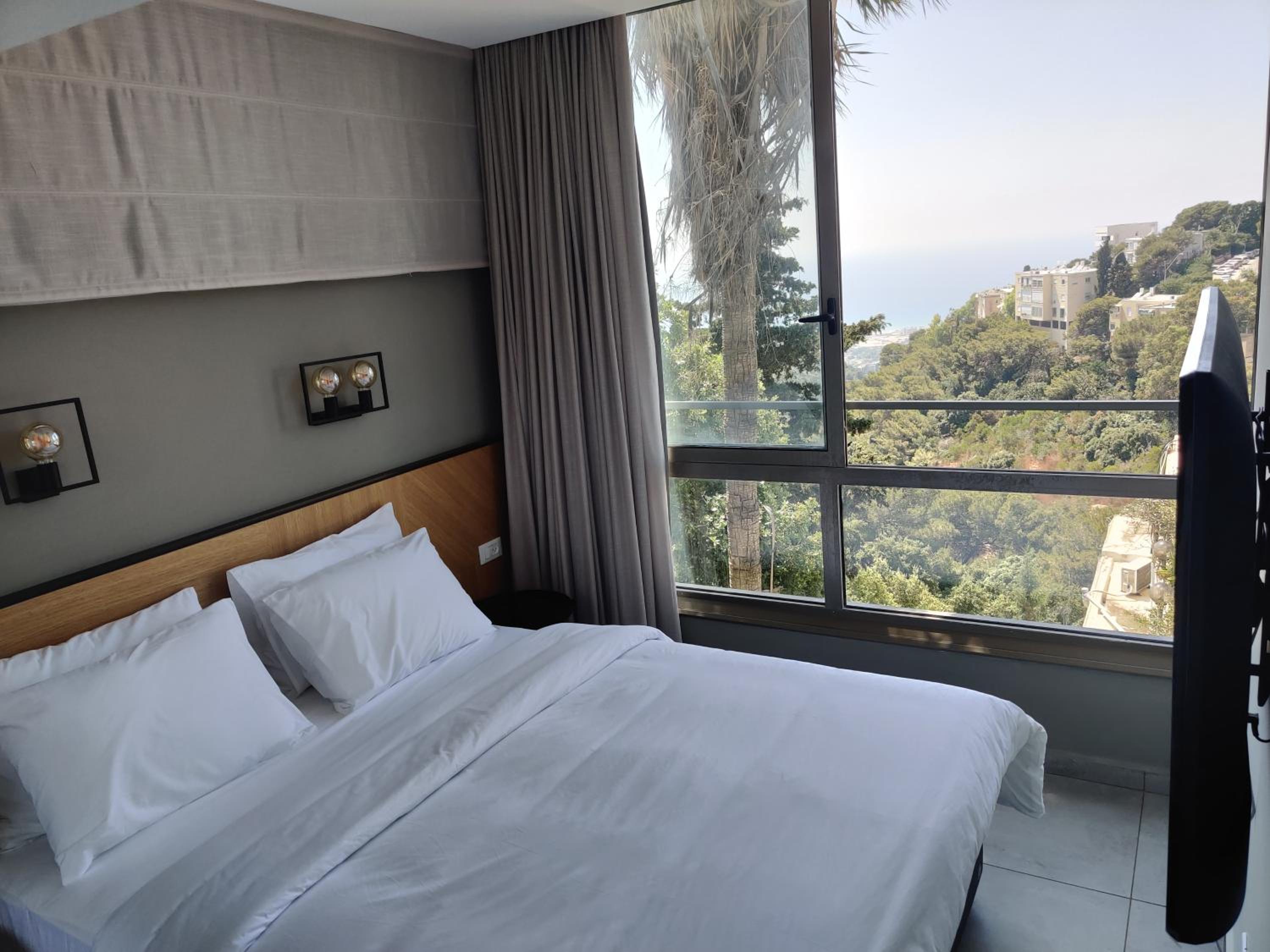 Apartment with Sea View - Photo 1