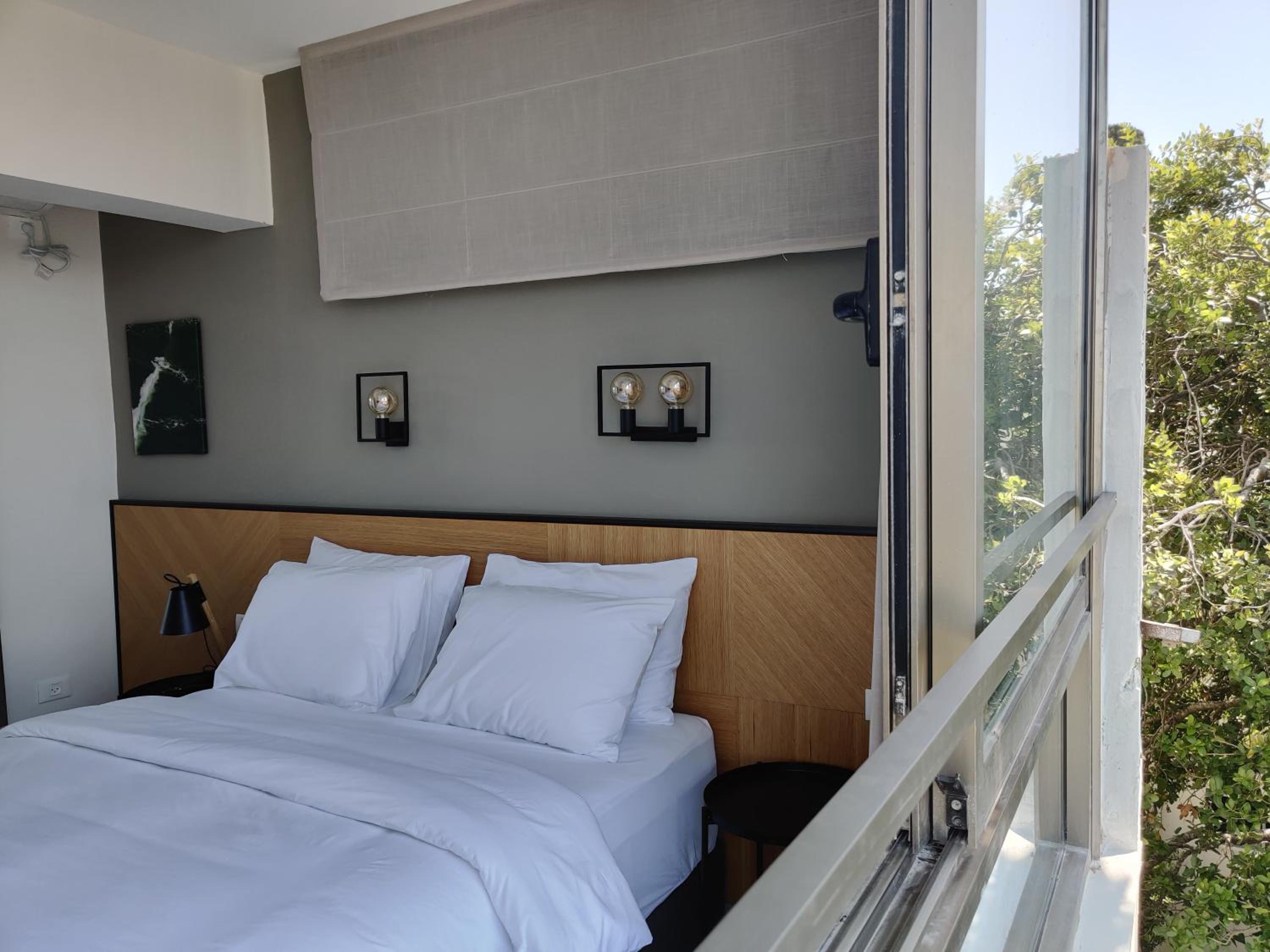 Apartment with Sea View - Photo 18