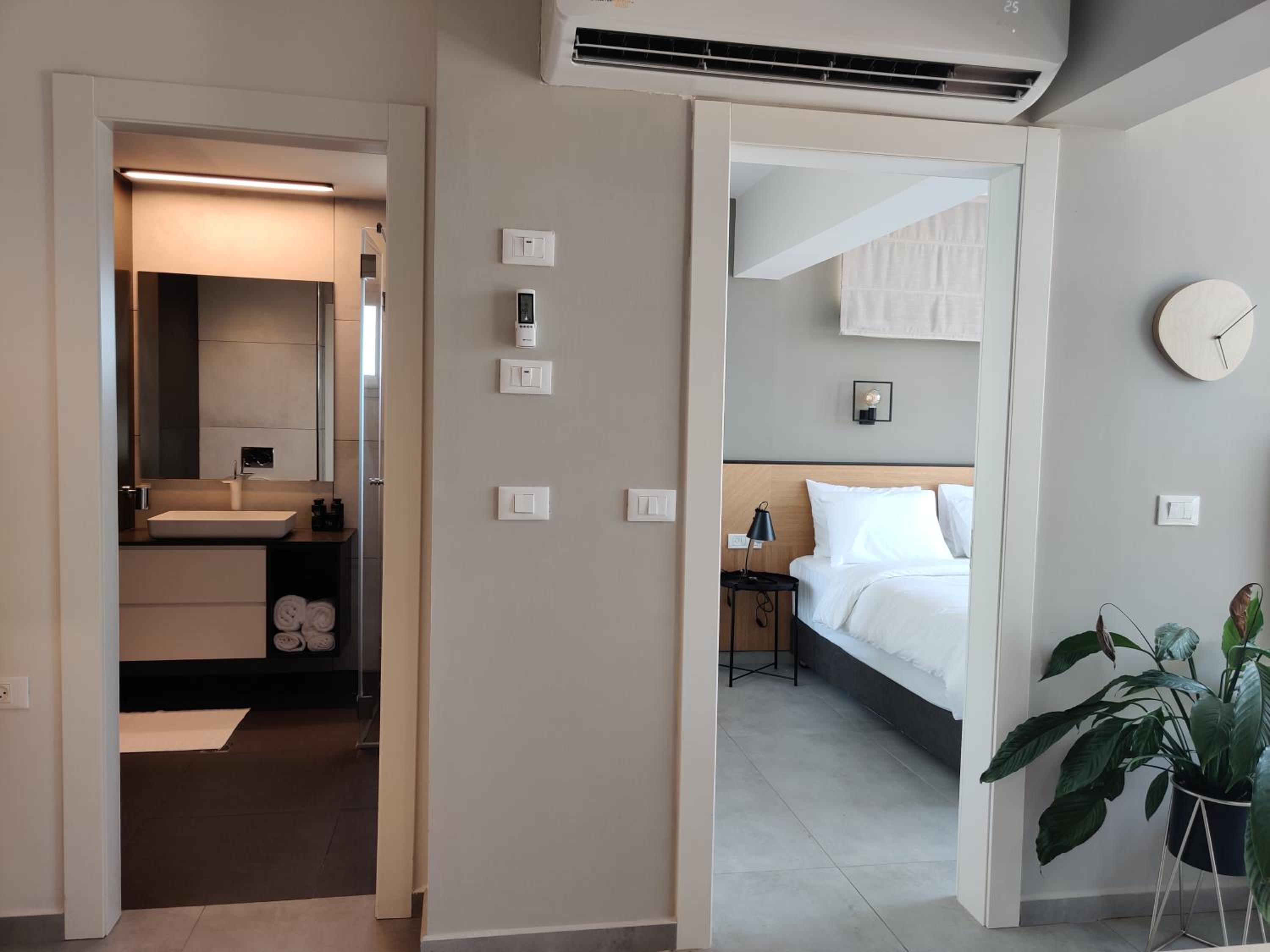 Apartment with Sea View - Photo 17