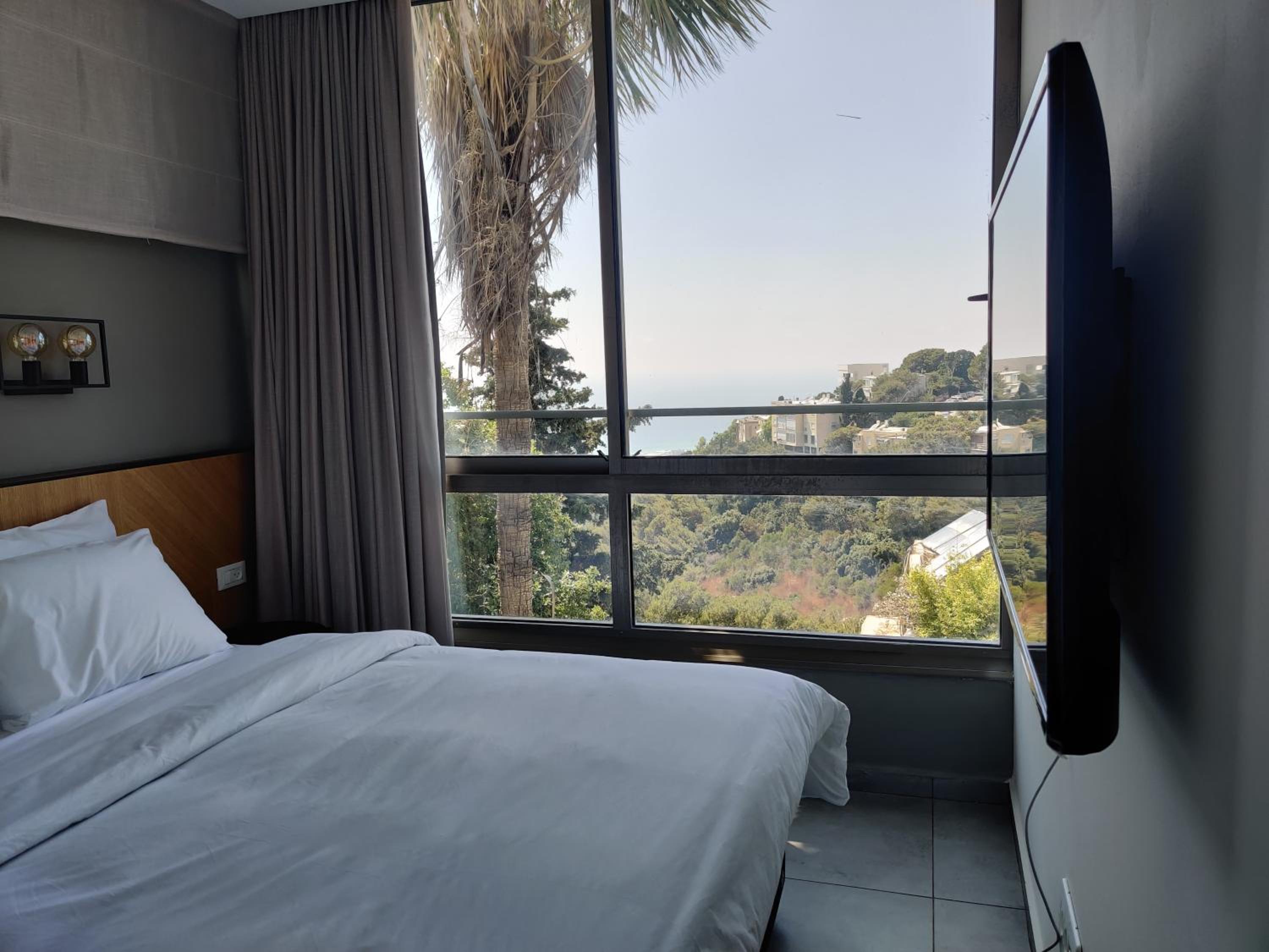 Apartment with Sea View - Photo 20