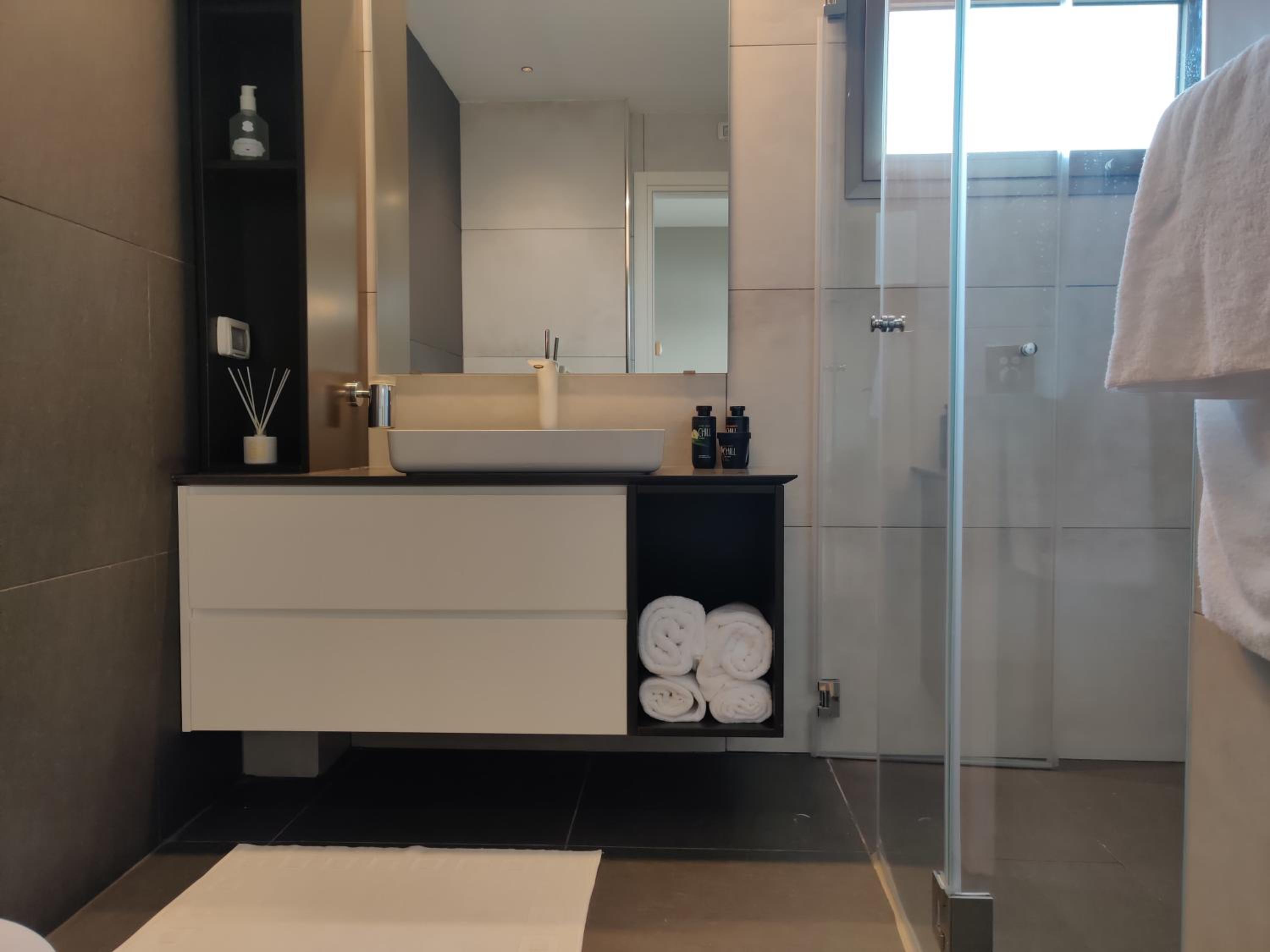 Apartment with Sea View - Photo 19