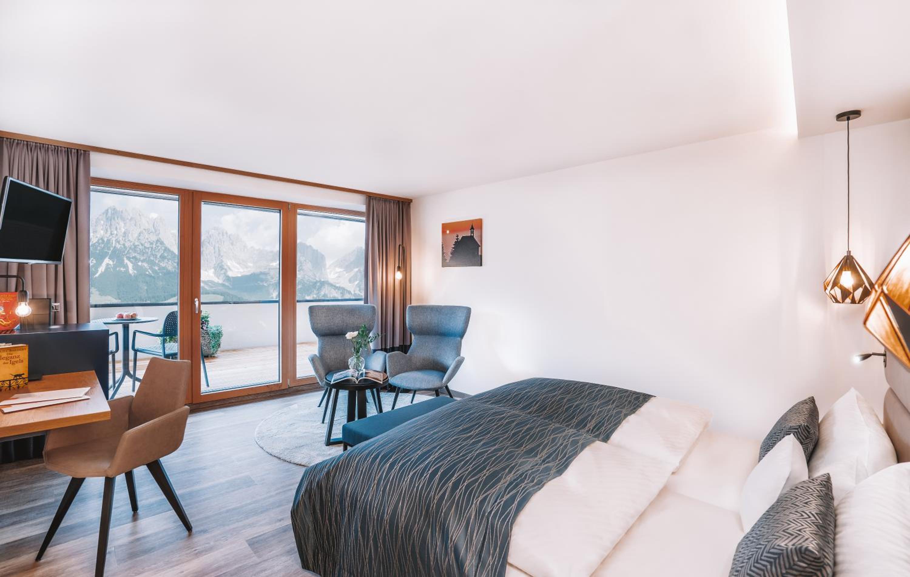 Double Room with Mountain View - Photo 1