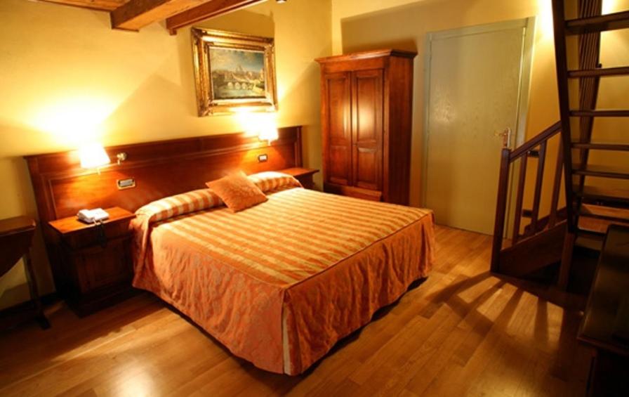 Double or Twin Room photo 2